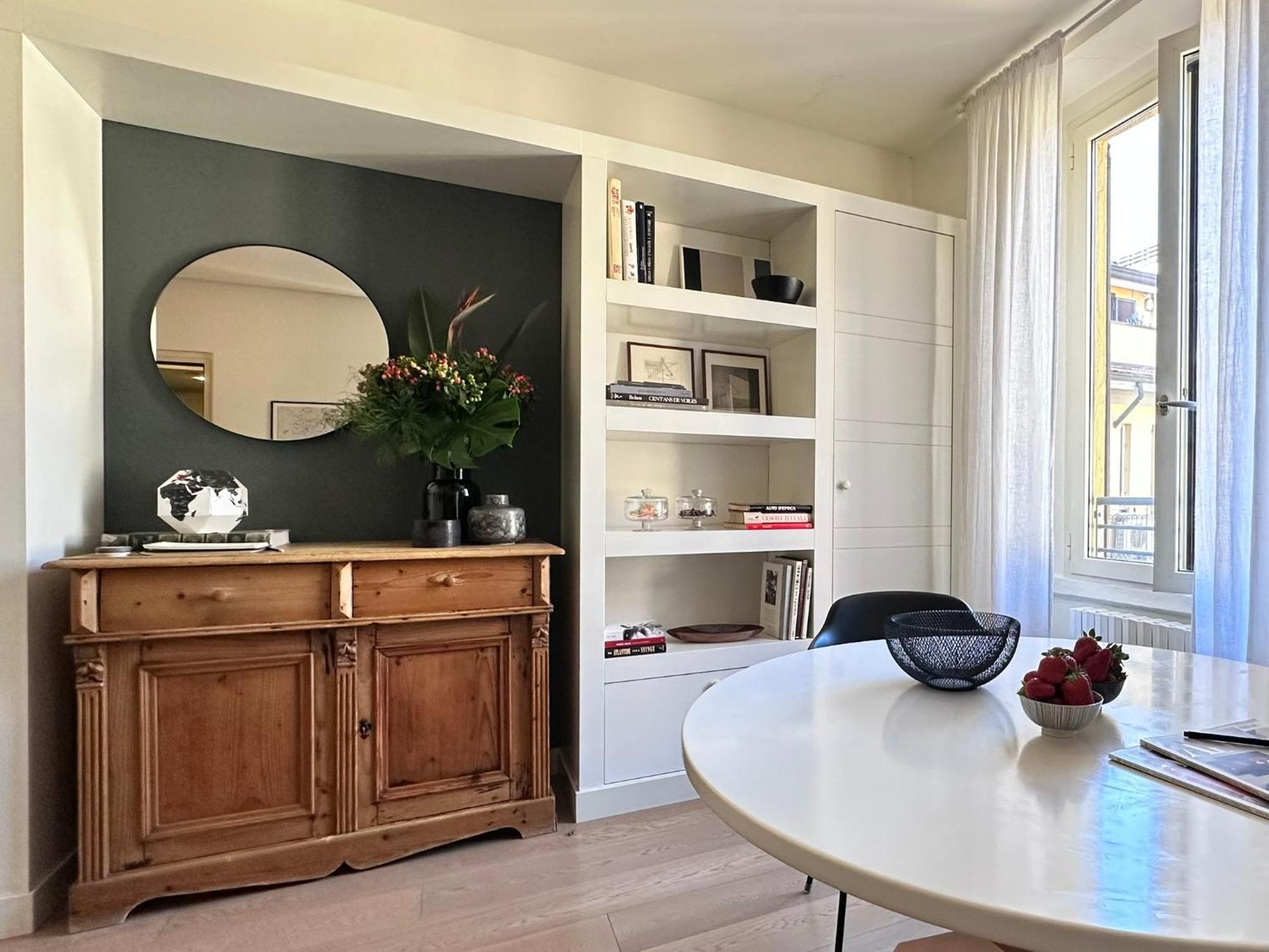 Lily Pads -elegant Apartment- In The Center Milão