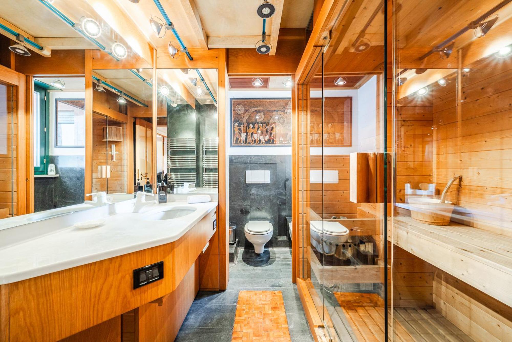 Luxury Penthouse - Sauna, Garage, Office, Terrace * Mailand