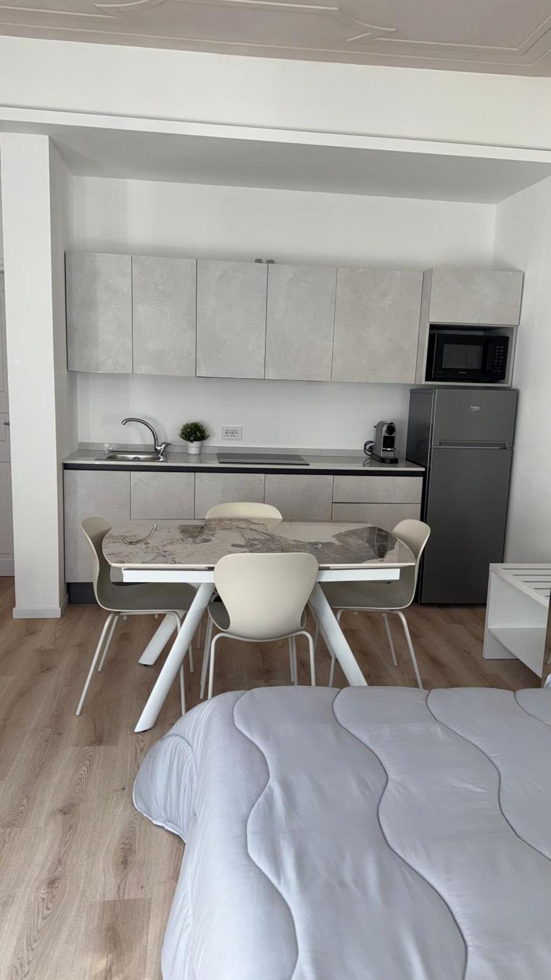 Apartment Mihouse Res Mailand