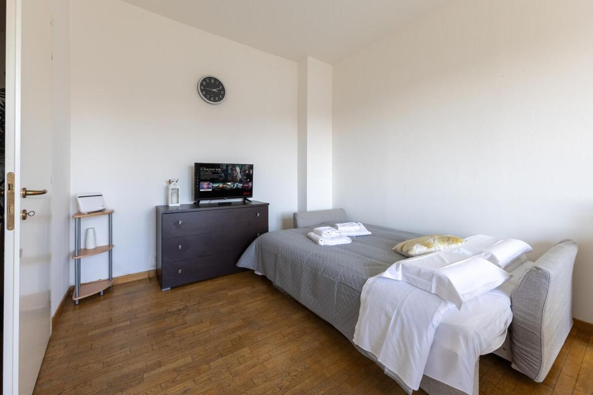 Apartment Meravigliosa Vista Su Citylife-famagosta M2,wifi *