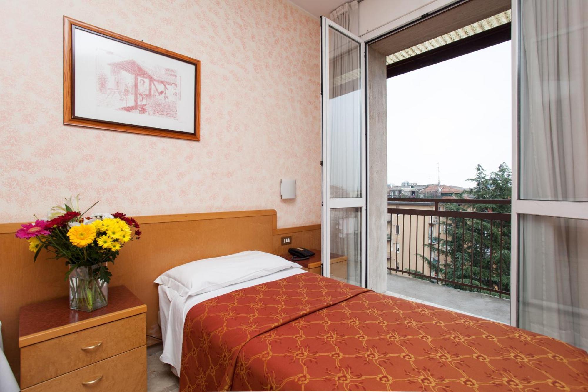 Ih Argonne Park 3* Milan