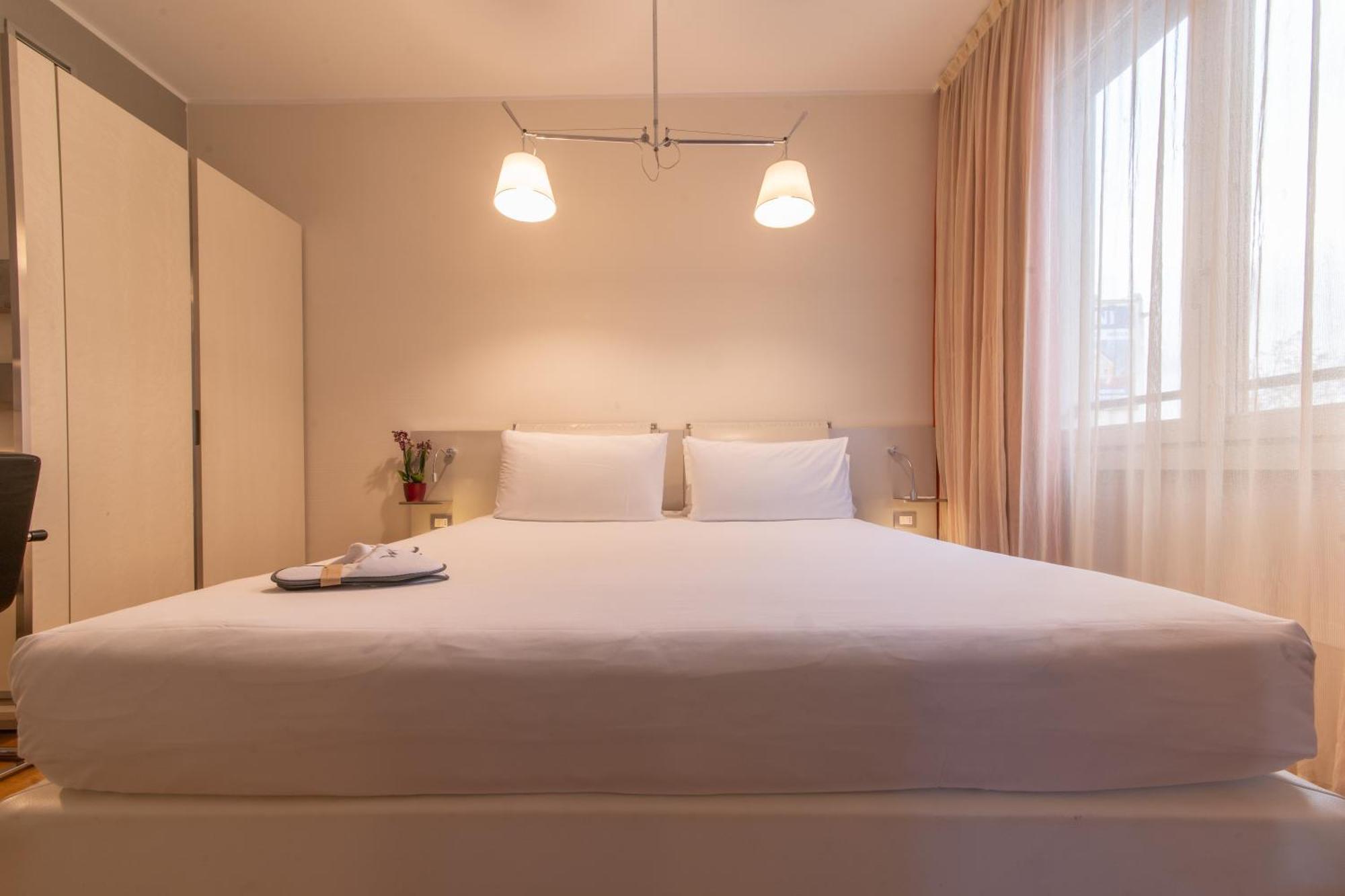 Mercure Solari Hotel