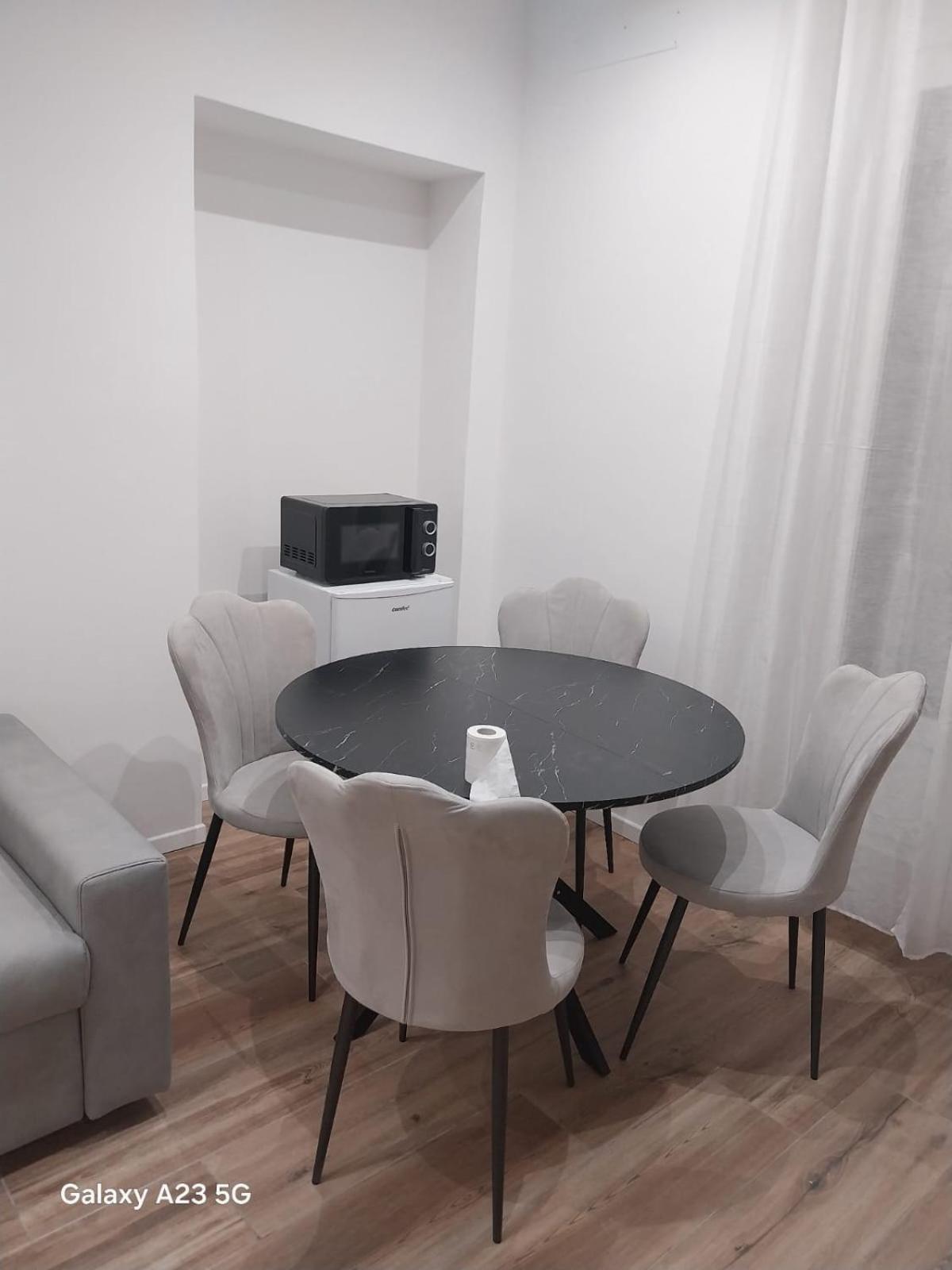 Apartamento Centrale-a Pochi Passi Dalla Stazione Milão