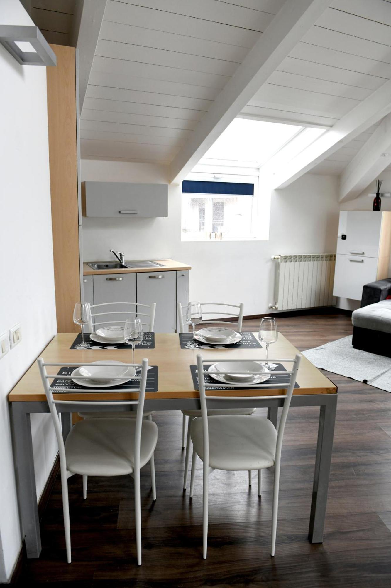 Apartment Rooftop Scalo Farini-3 Min From The Lancetti Metro