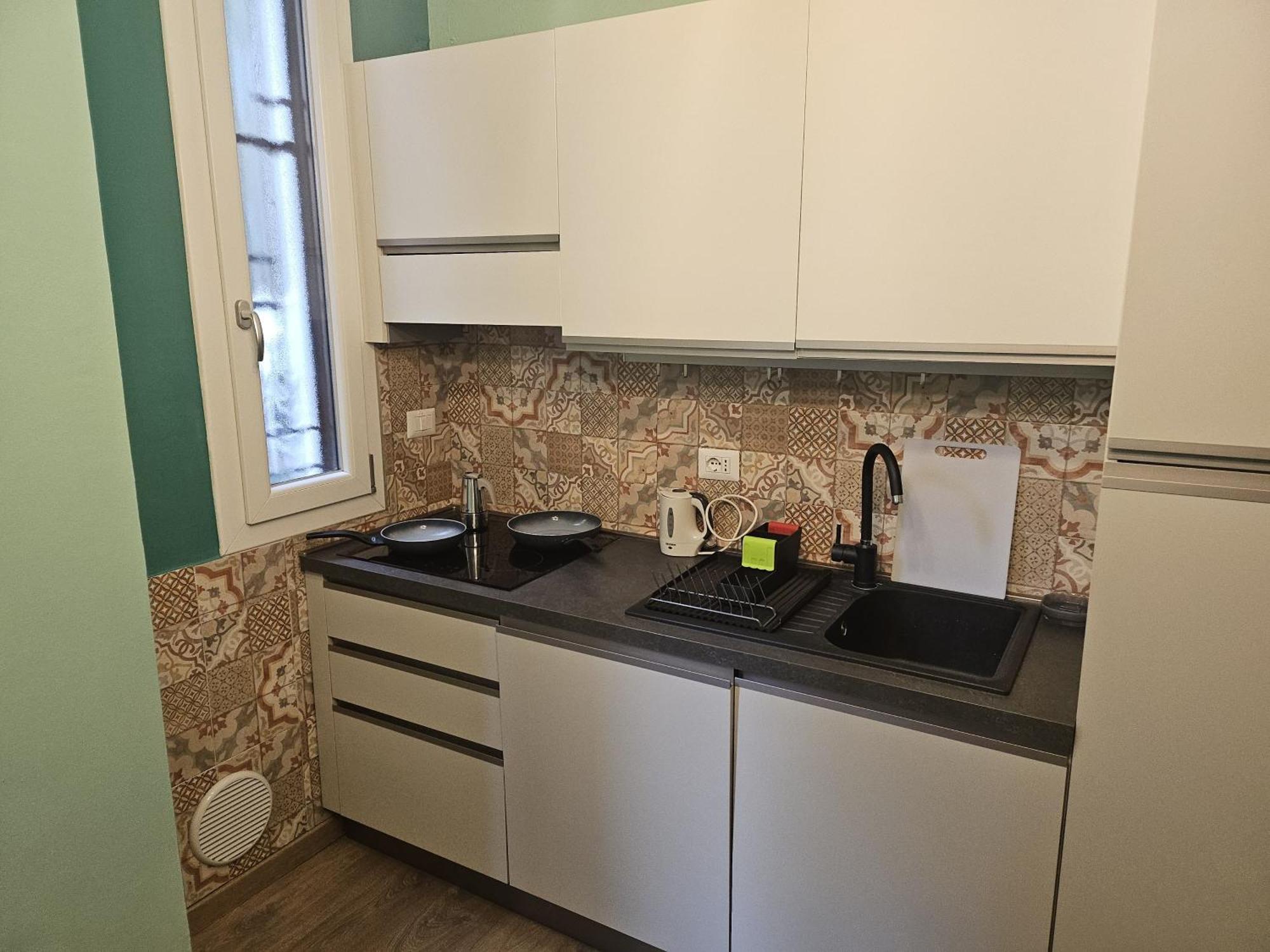 Comfortable Flat Inside Isola And Garibaldi District *