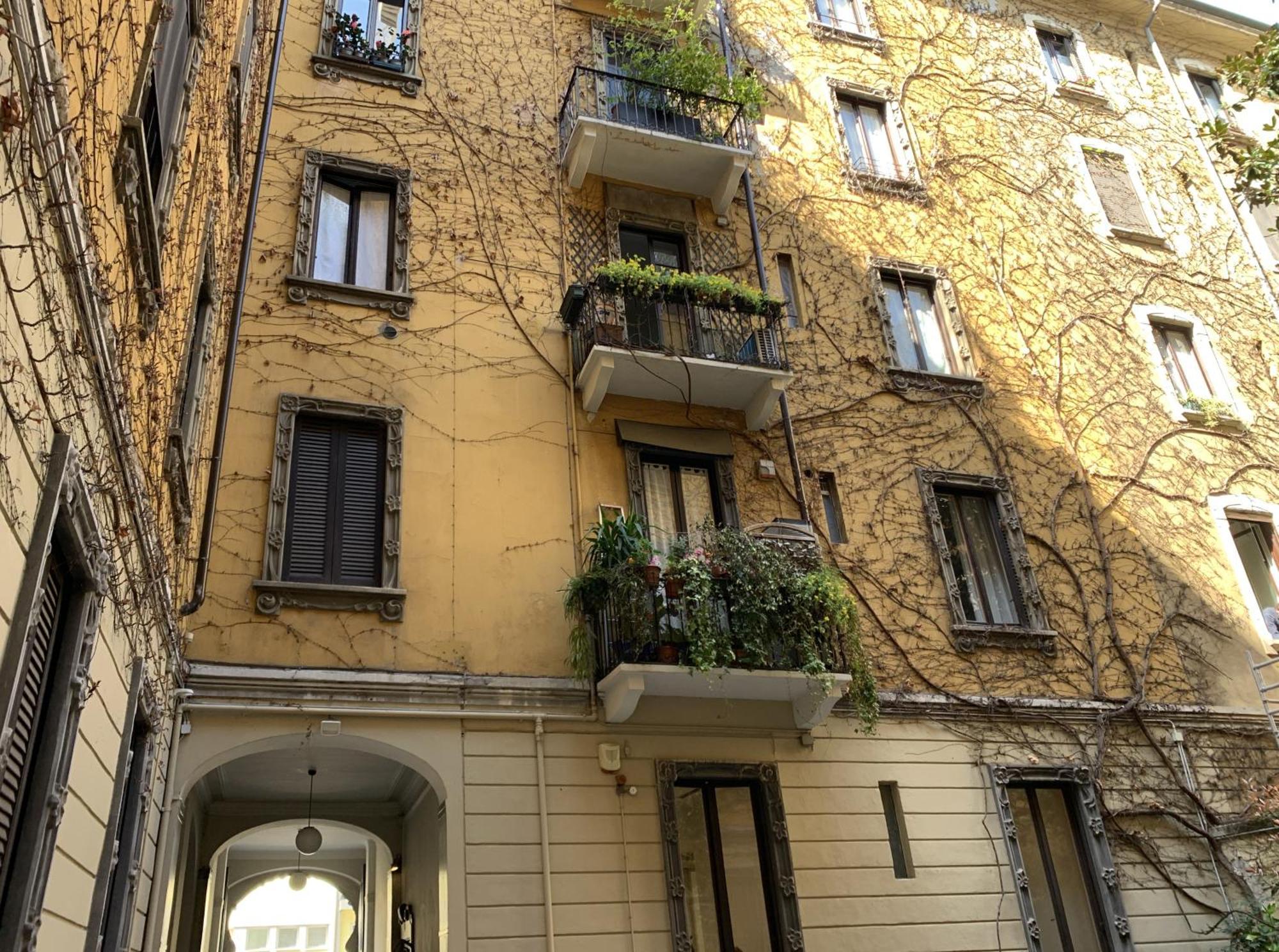 Apartment Splendido Quadrilocale Liberty In Porta Venezia