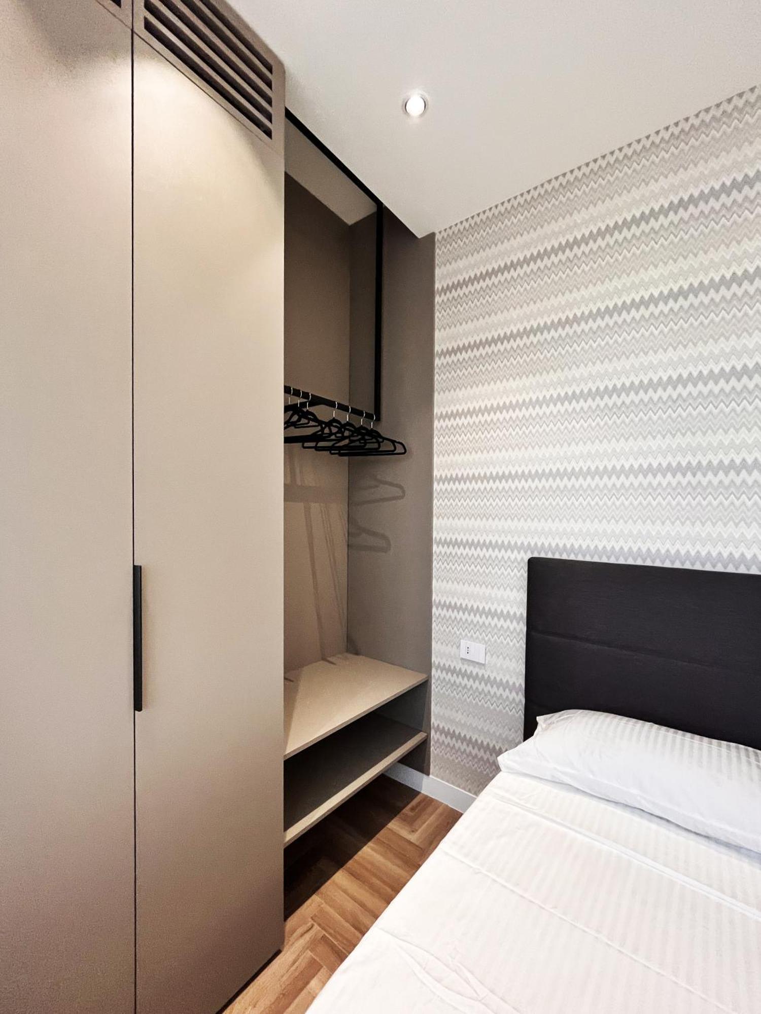 Yls Luxury 2 Apartment
