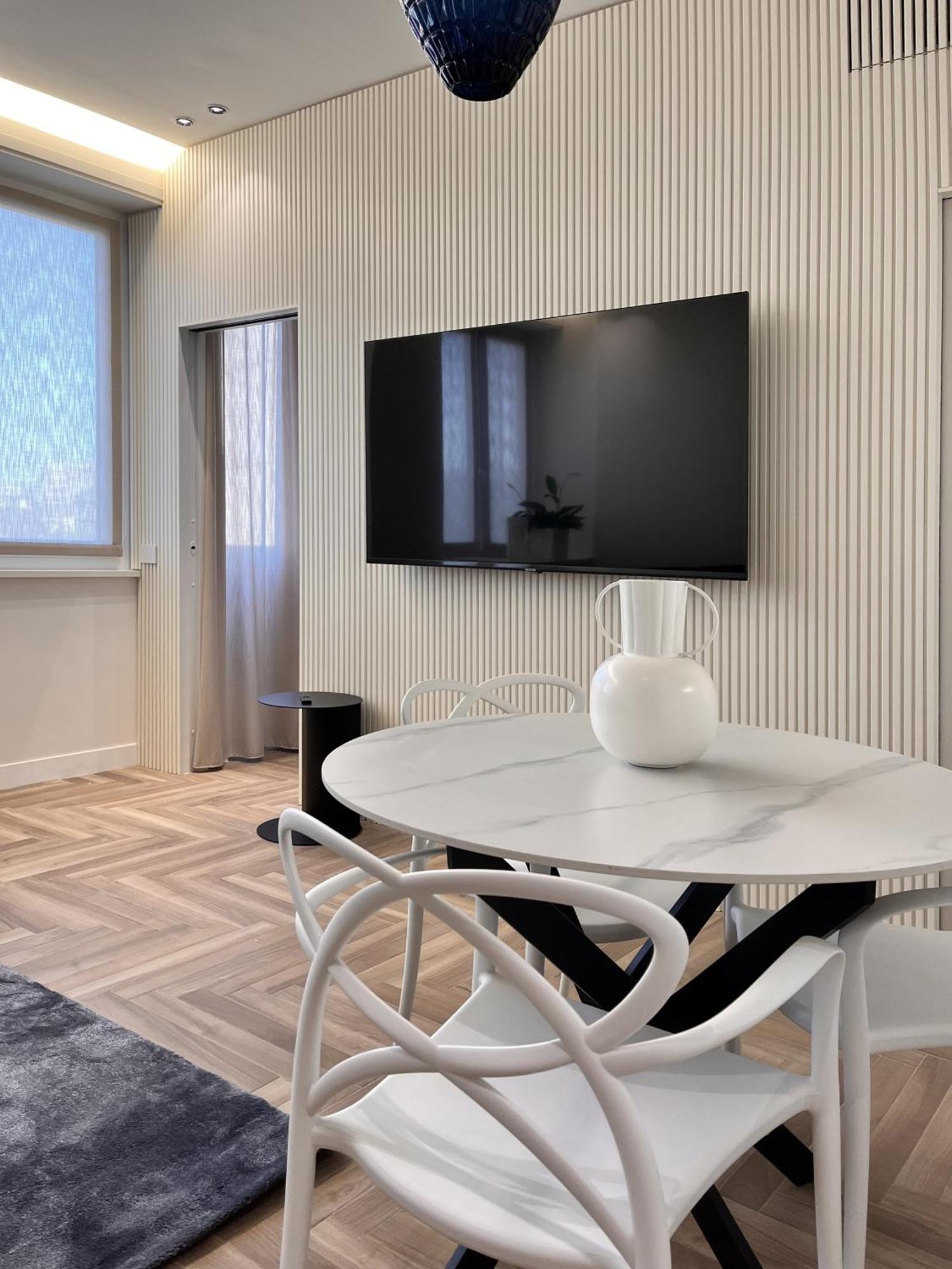 Yls Luxury 2 Mailand