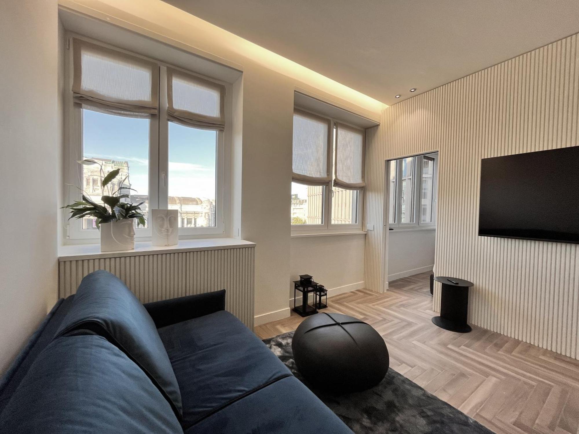 Yls Luxury 2 *