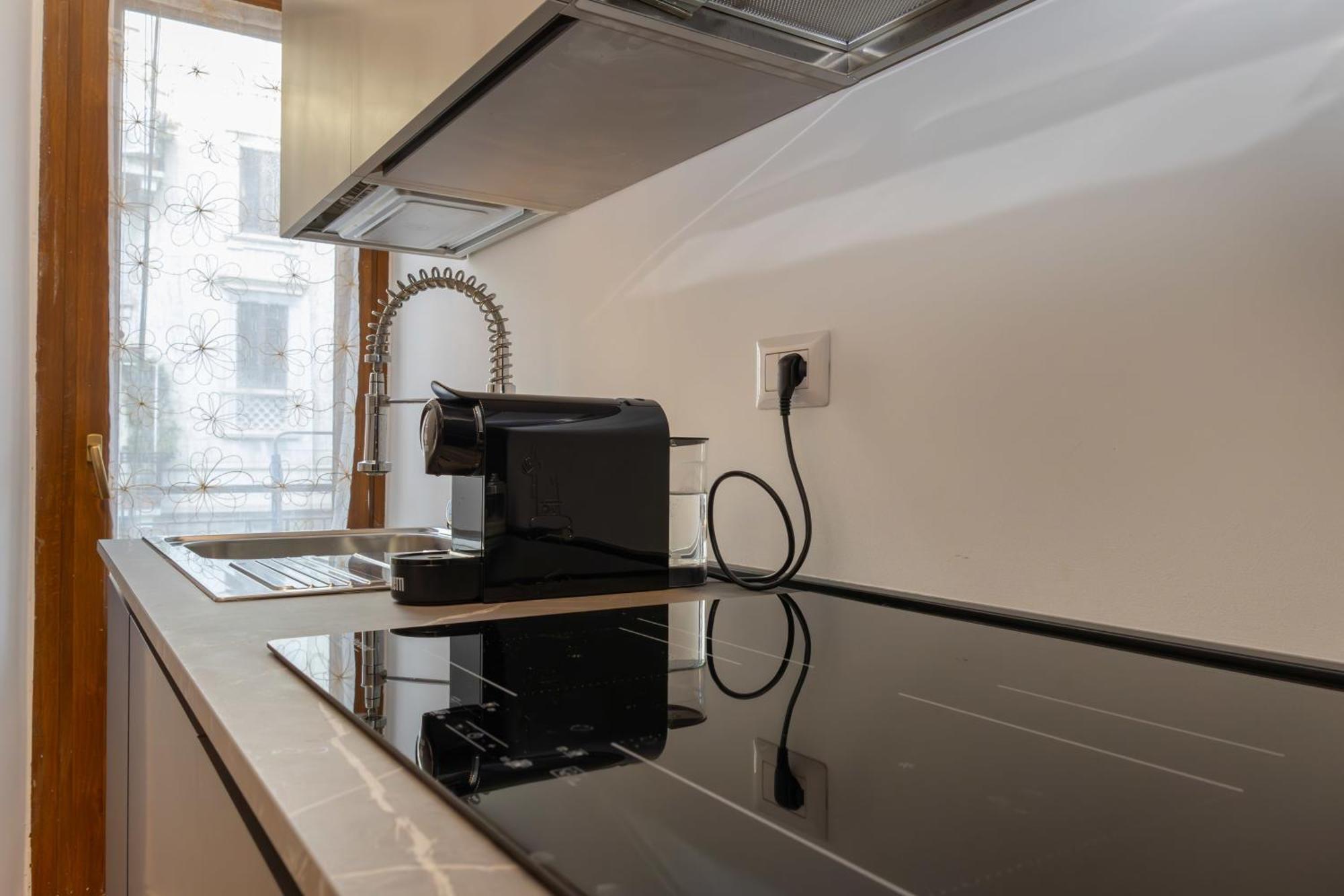 Zona Linate Apartment *
