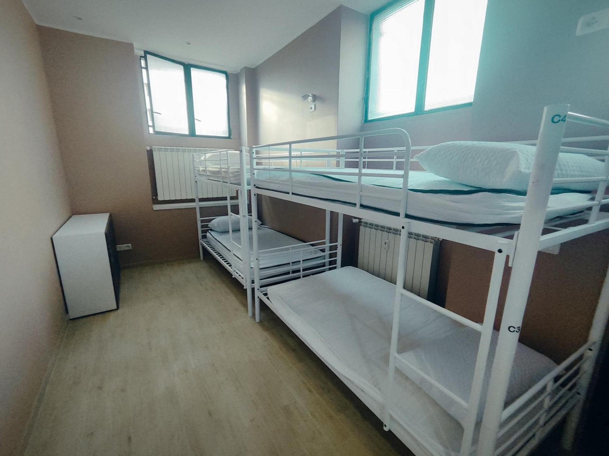 Hostel Cinhouse *