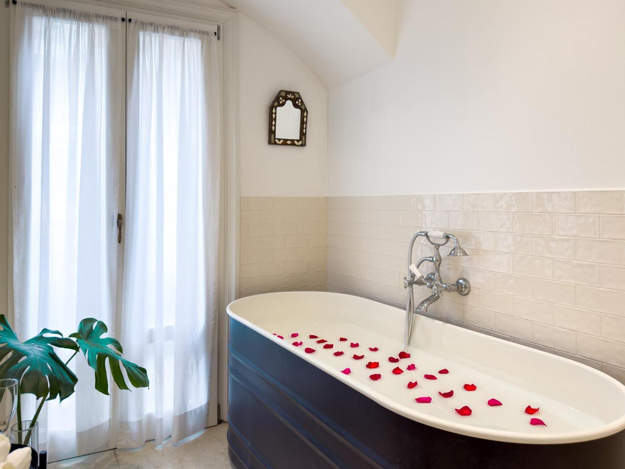 Ospitali, Ks-suites Gasthof Mailand