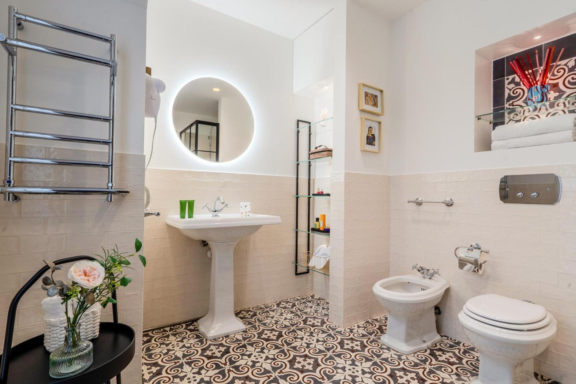 Ospitali, Ks-suites