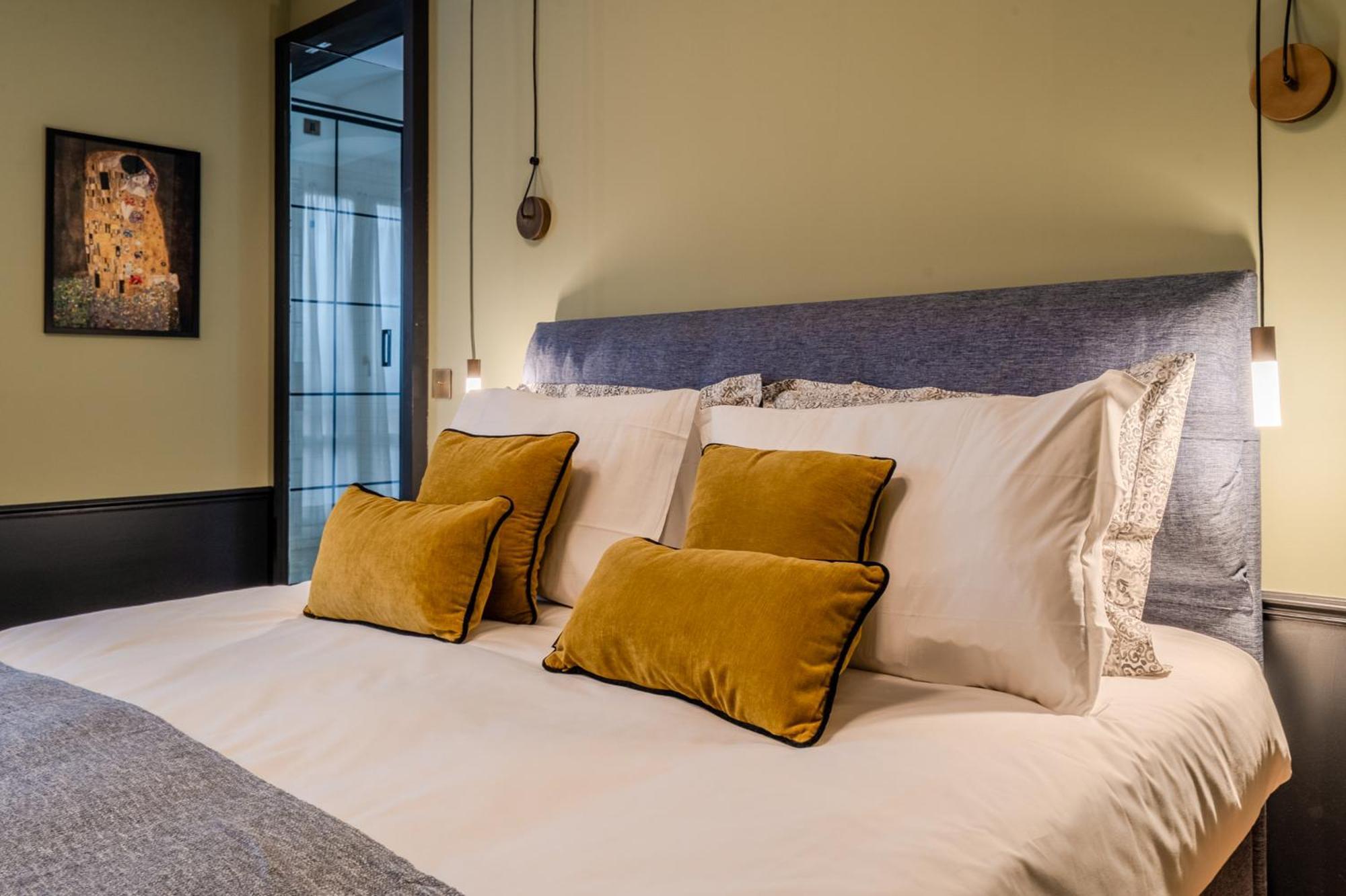 Ospitali, Ks-suites