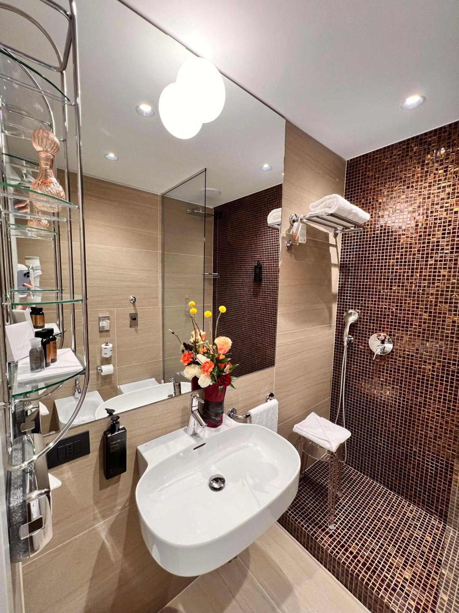 Best Western City 4*