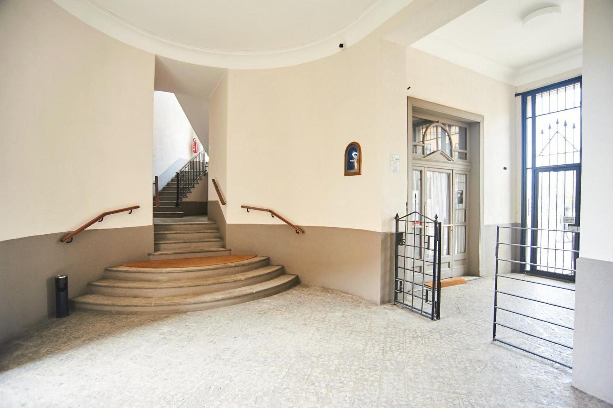 Design & Comfort A Metro A 2 Min Apartment Mailand