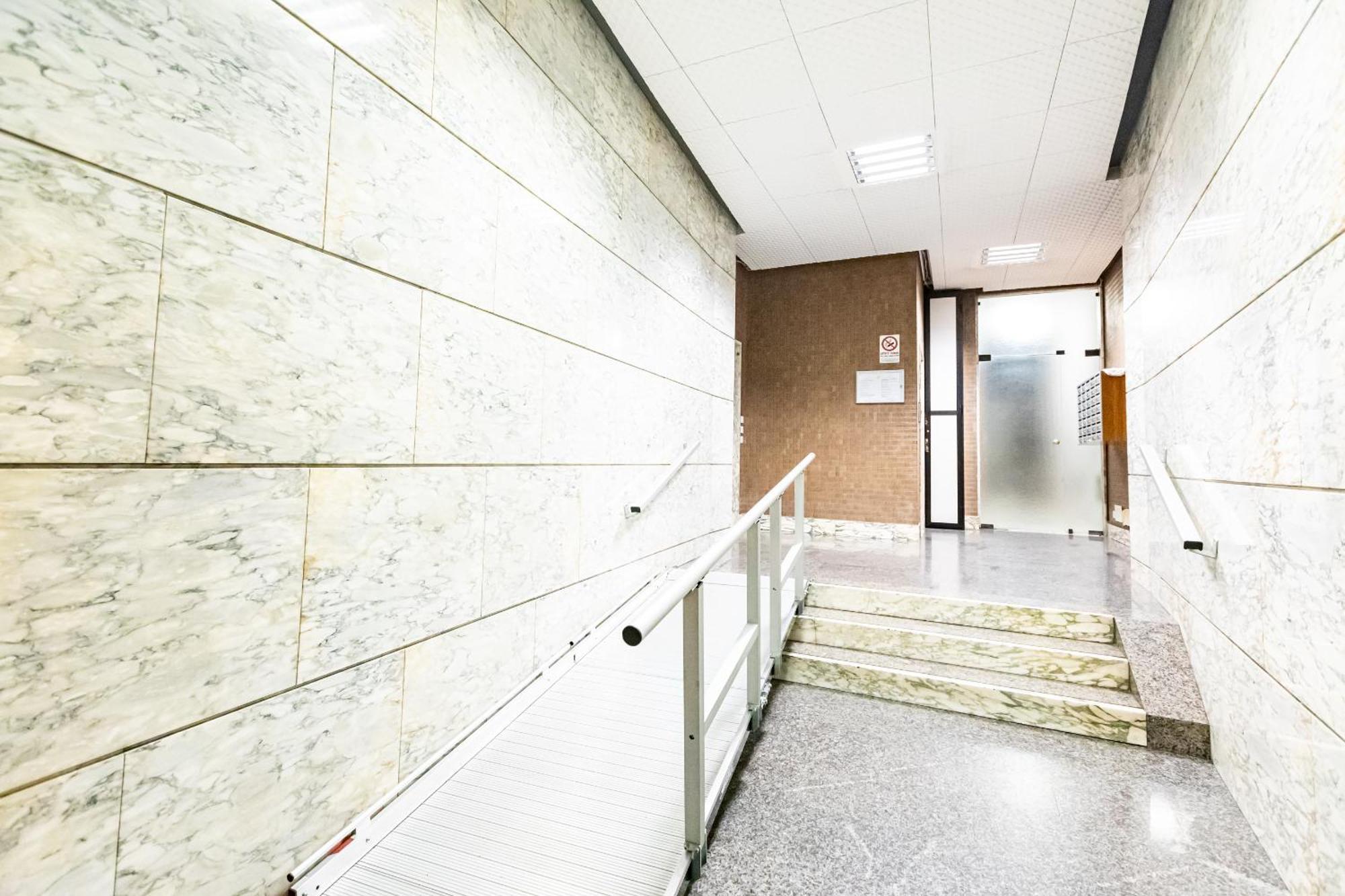 Piazza Gramsci Amazing With Balcony - Collection Apartment Mailand