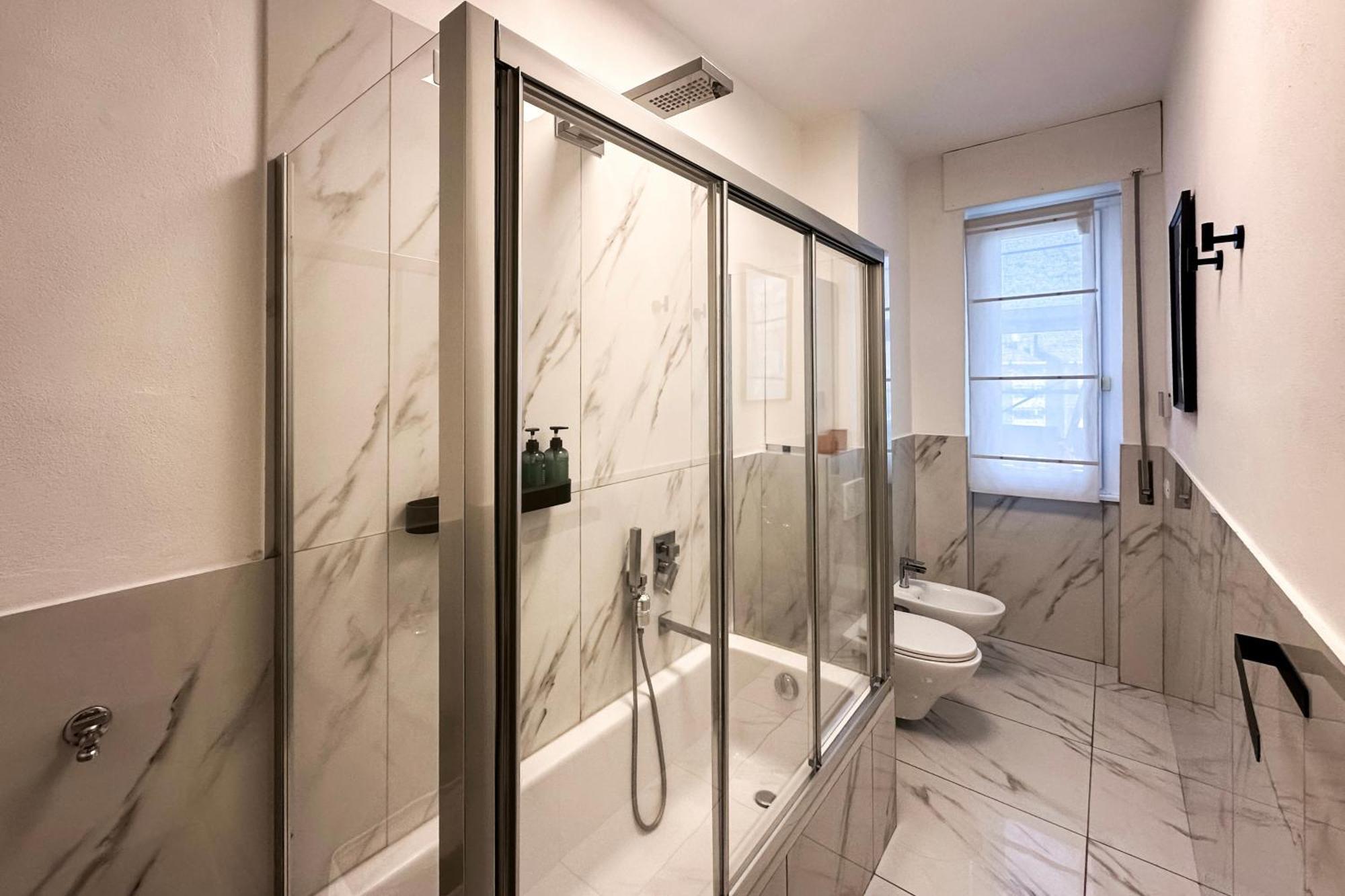 Elegante 80mq Vicino Sempione Apartment *