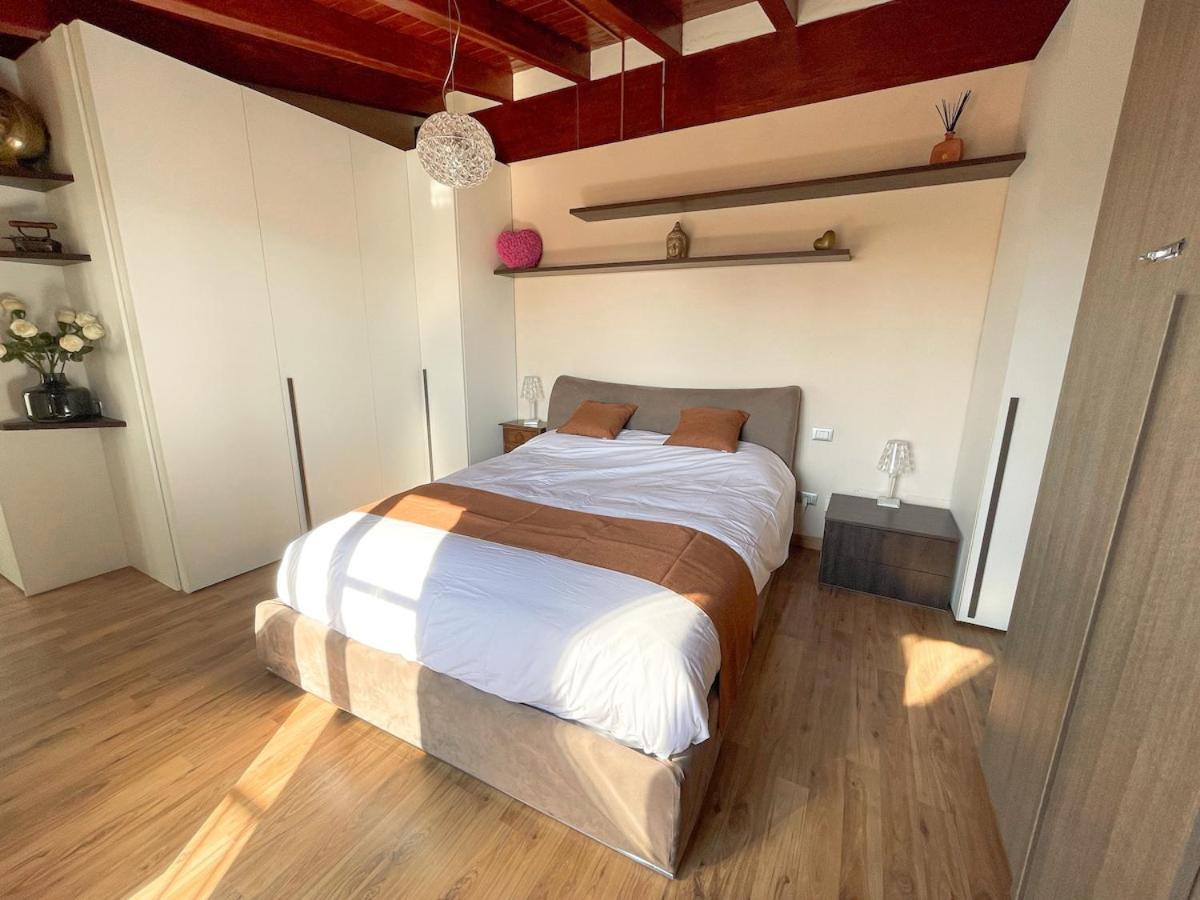 Apartment The Urban Nest 2, Spacious, Wifi And Near The Red Metro Mailand
