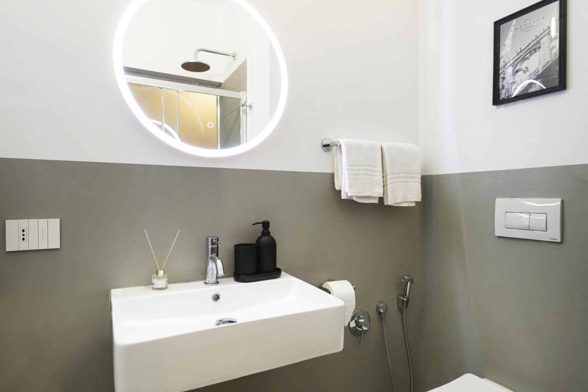 Easylife - Cav102 Raffinato Mono Con Jacuzzi In Apartment *