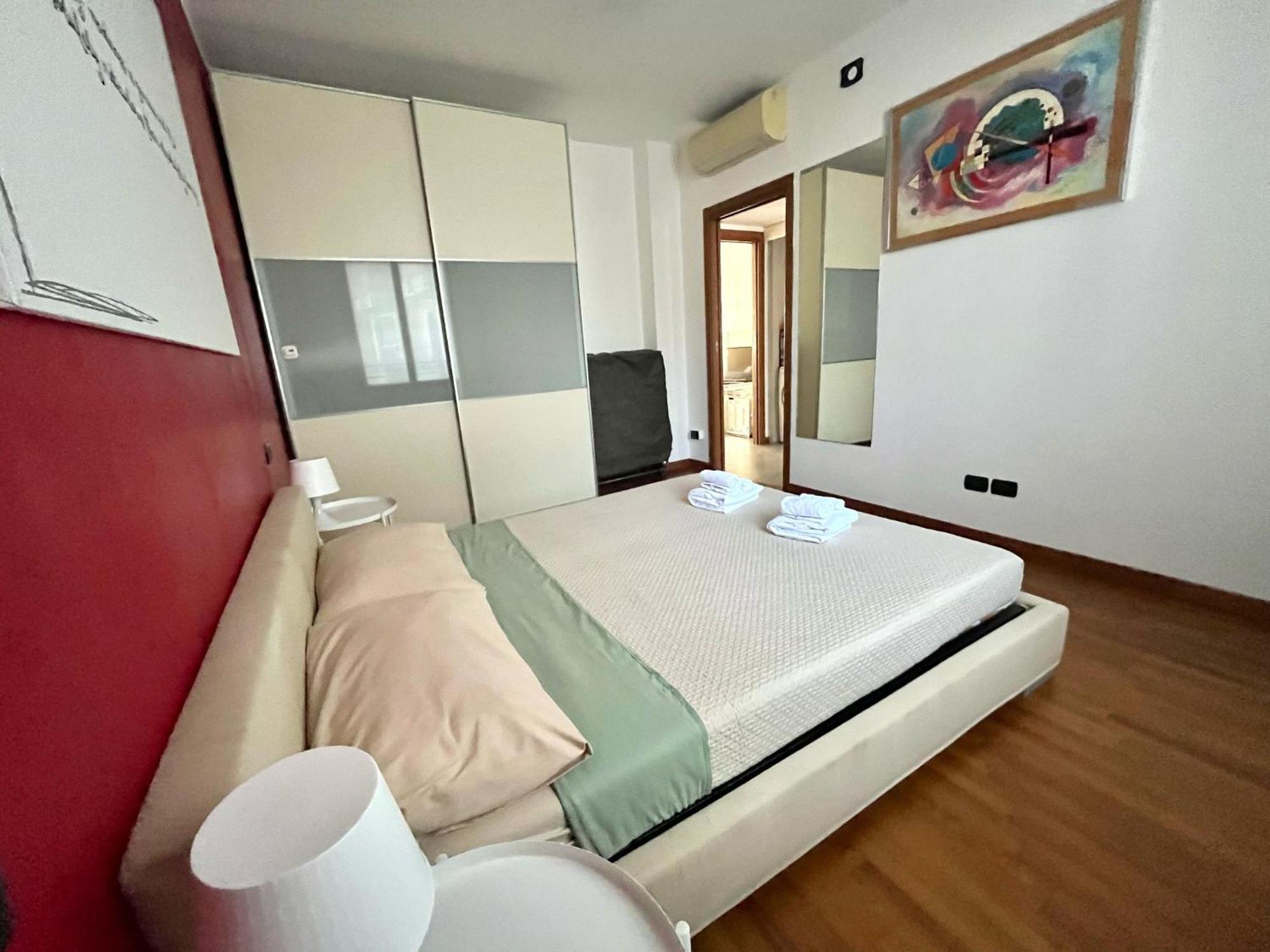 Santa Giulia Terrace - 15 Mins Center *