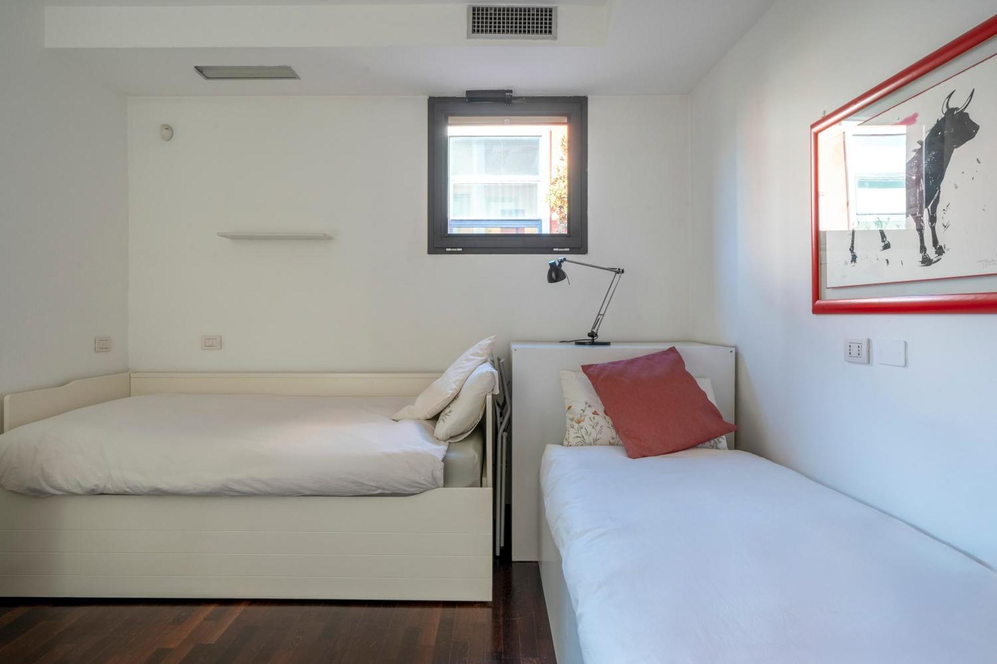 Red Lofty Milano- Loft Moderno Comodo Per Ippodromo, San Siro, Fiere E Politecnico, Parking Mailand