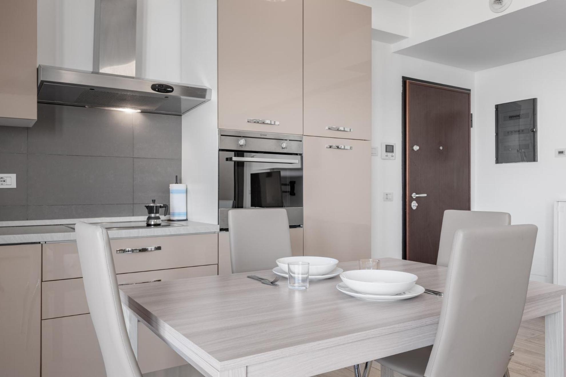 Apartment Monolocale Con Balcone Self Check In Sempione *