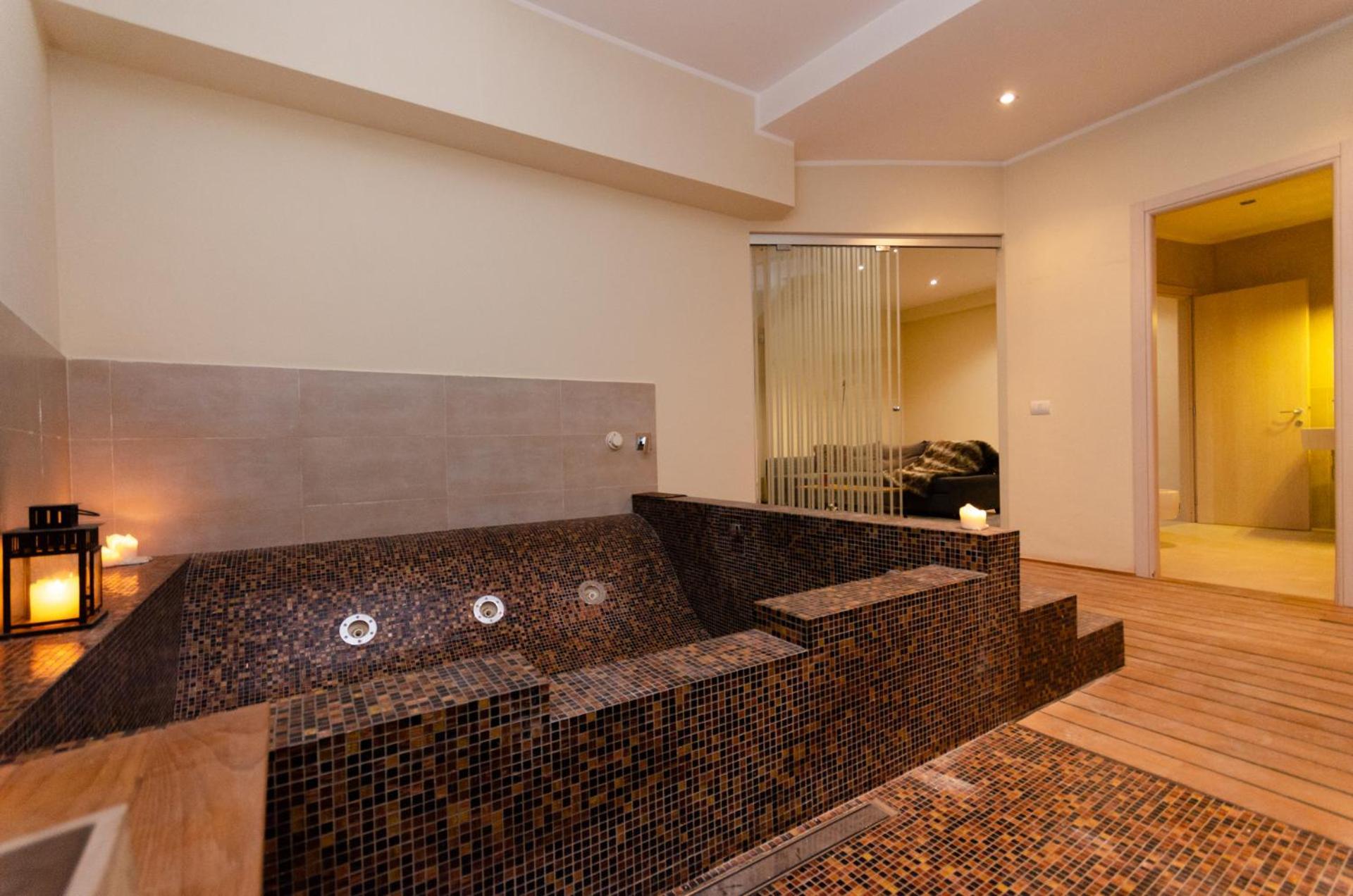 Luxury 3 Fiat, Ariberto Home, Tra Centro Storico Di E Navigli, Con Spaziosa Jacuzzi * Milão