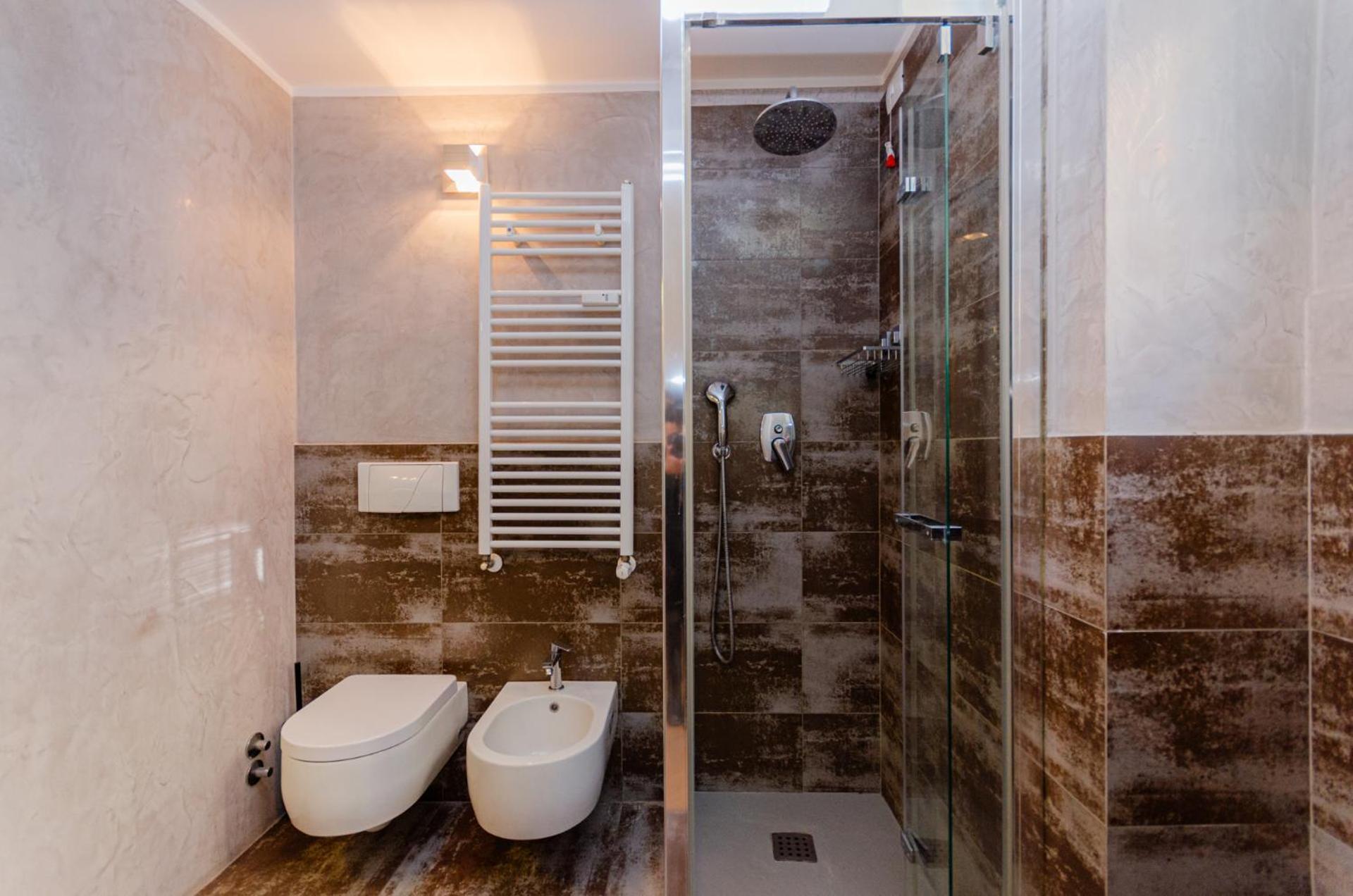 Luxury 3 Fiat, Ariberto Home, Tra Centro Storico Di E Navigli, Con Spaziosa Jacuzzi Apartamento *