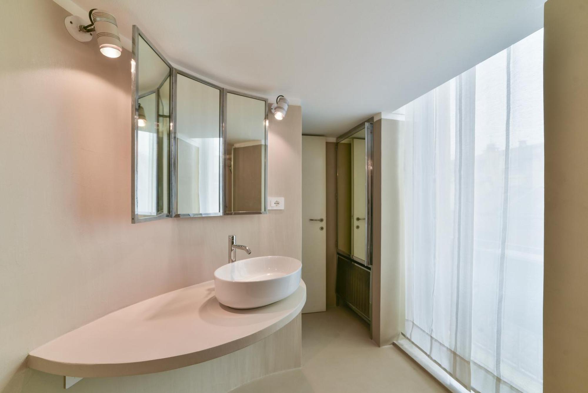 Monforte 19 - * Milan