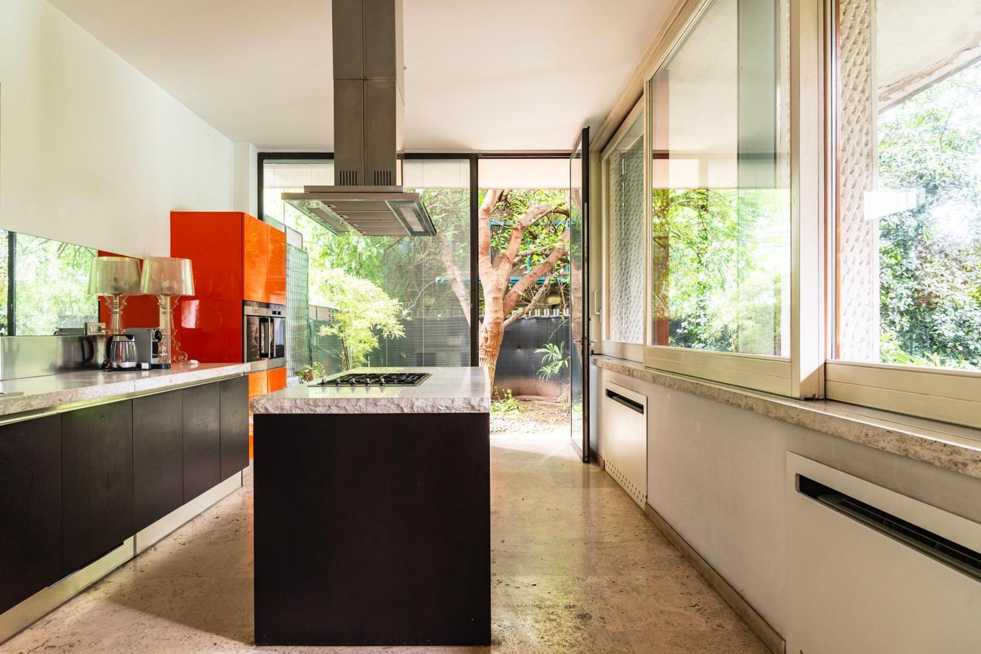 Apartment Youhosty - Exclusive Townhouse Garden And Pool