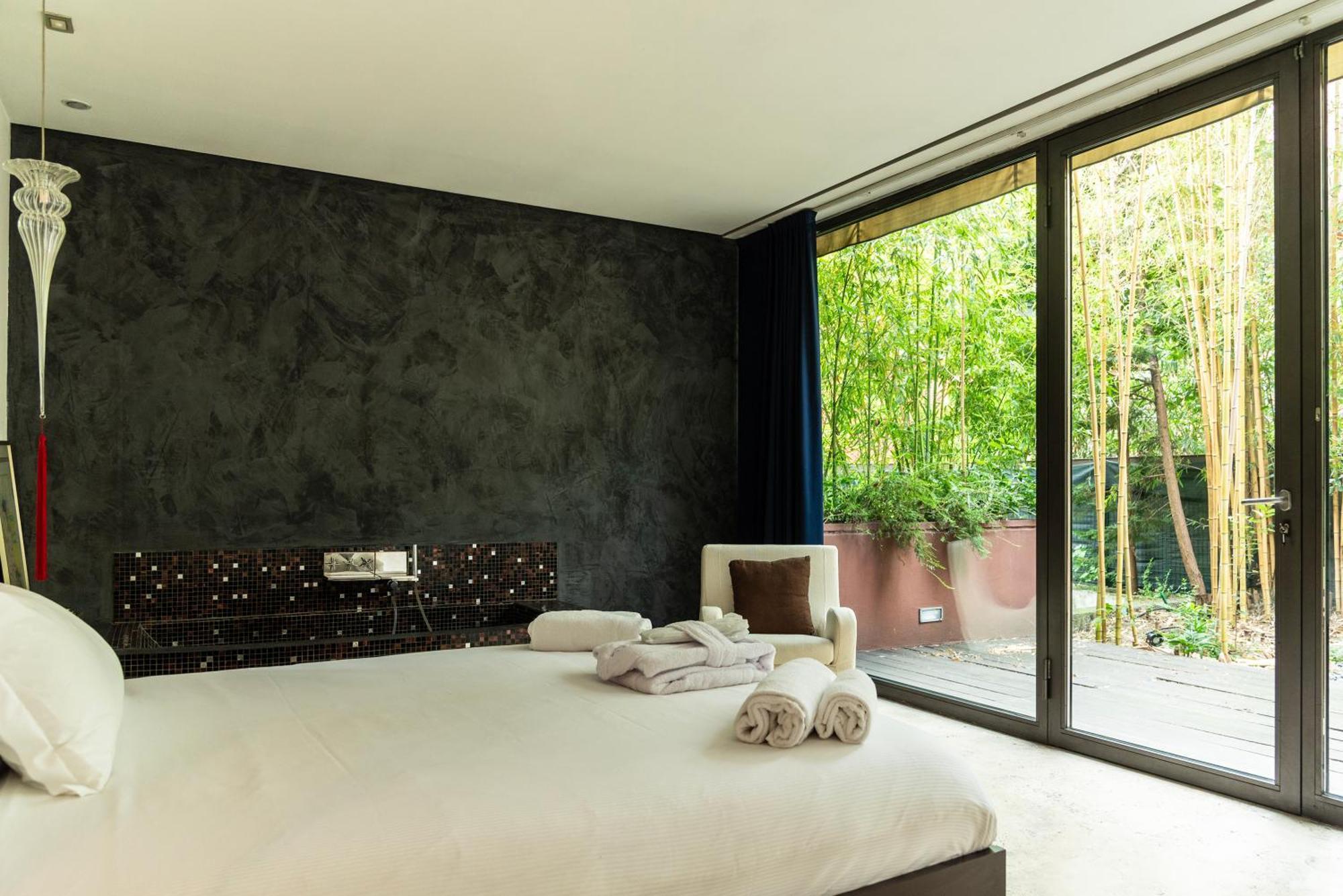 Apartment Youhosty - Exclusive Townhouse Garden And Pool
