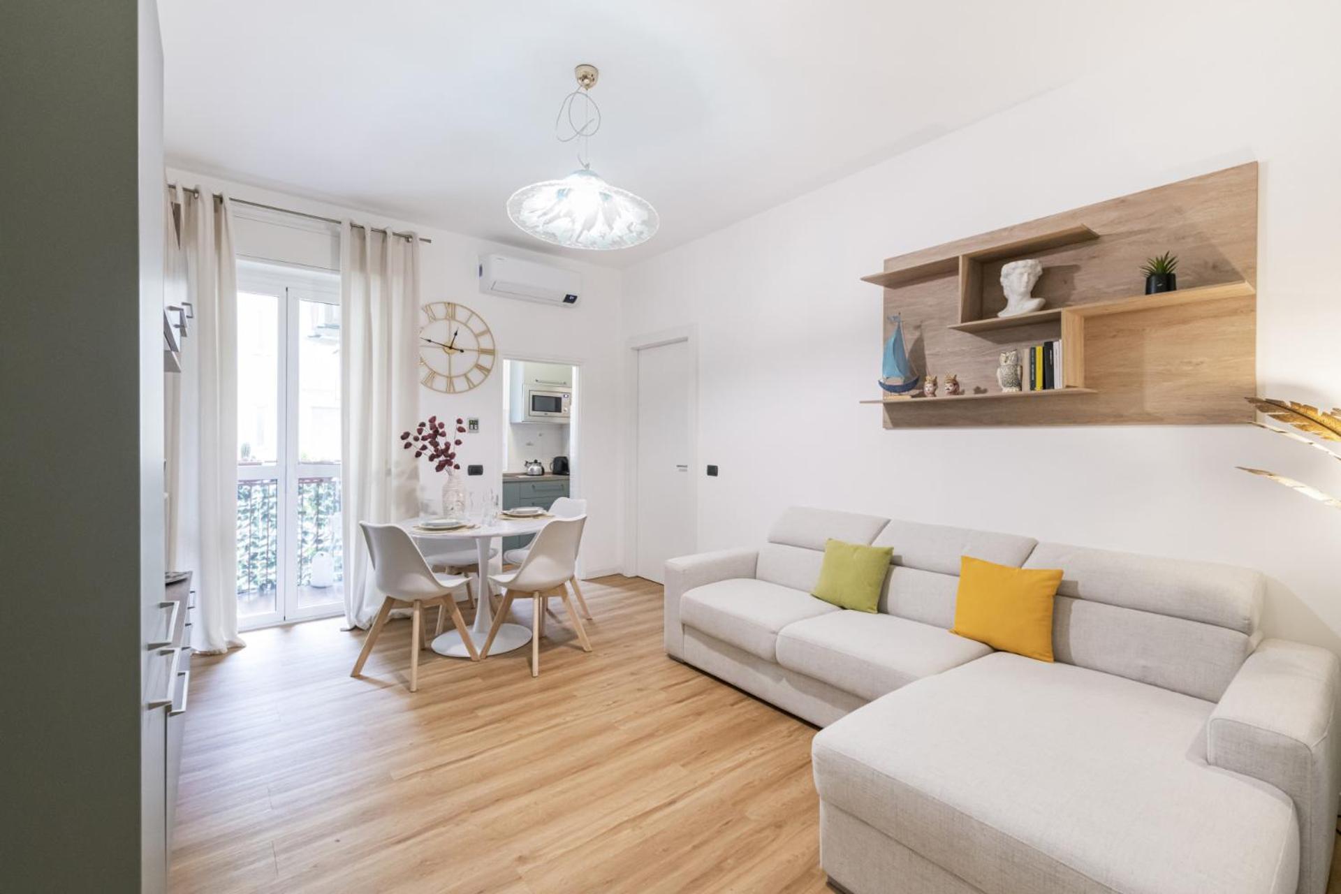 Easylife - Living Raffinato Con Vista In Solari