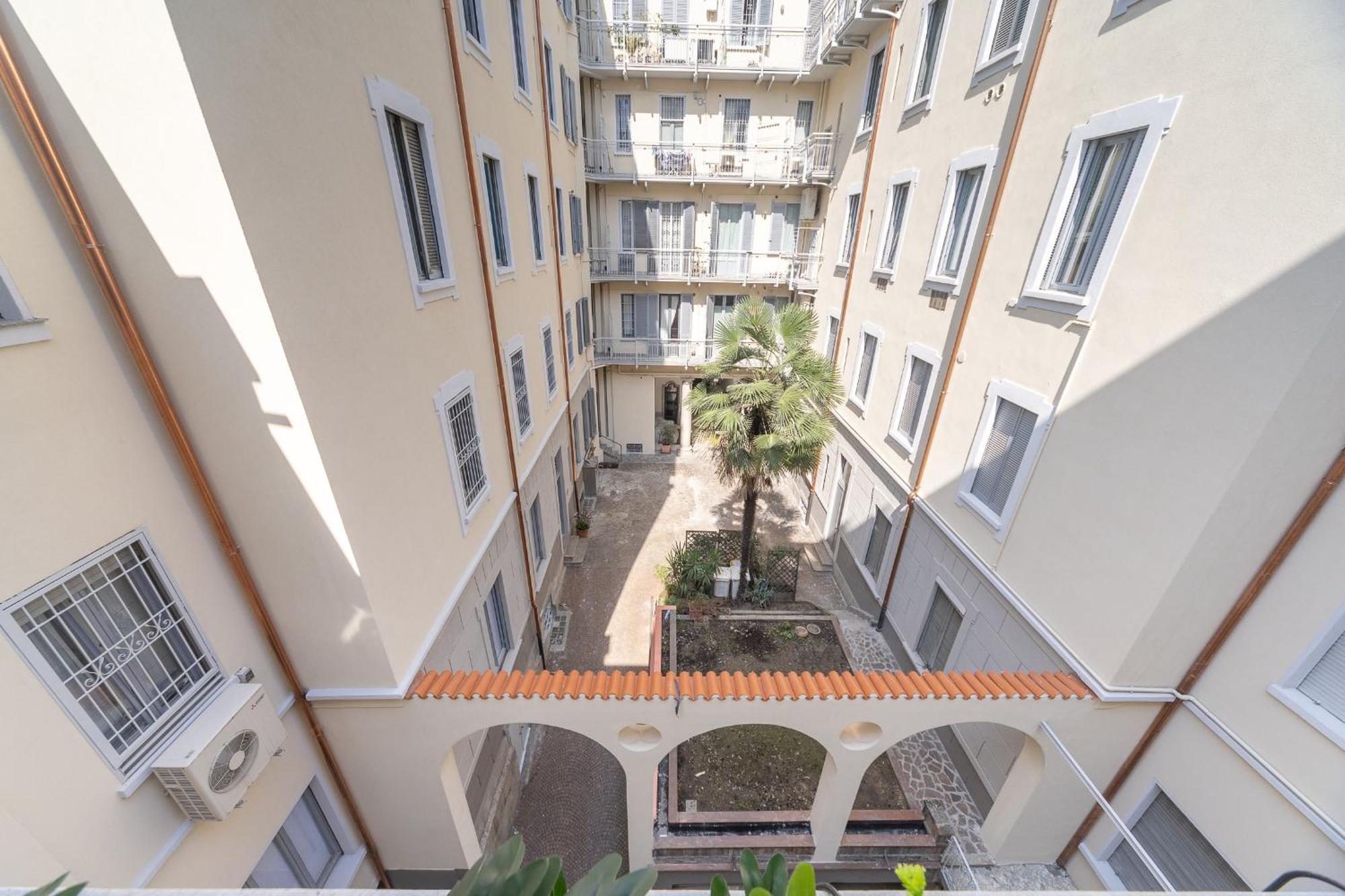 Sunny With Terrace In Center By Rentopolis Apartamento *