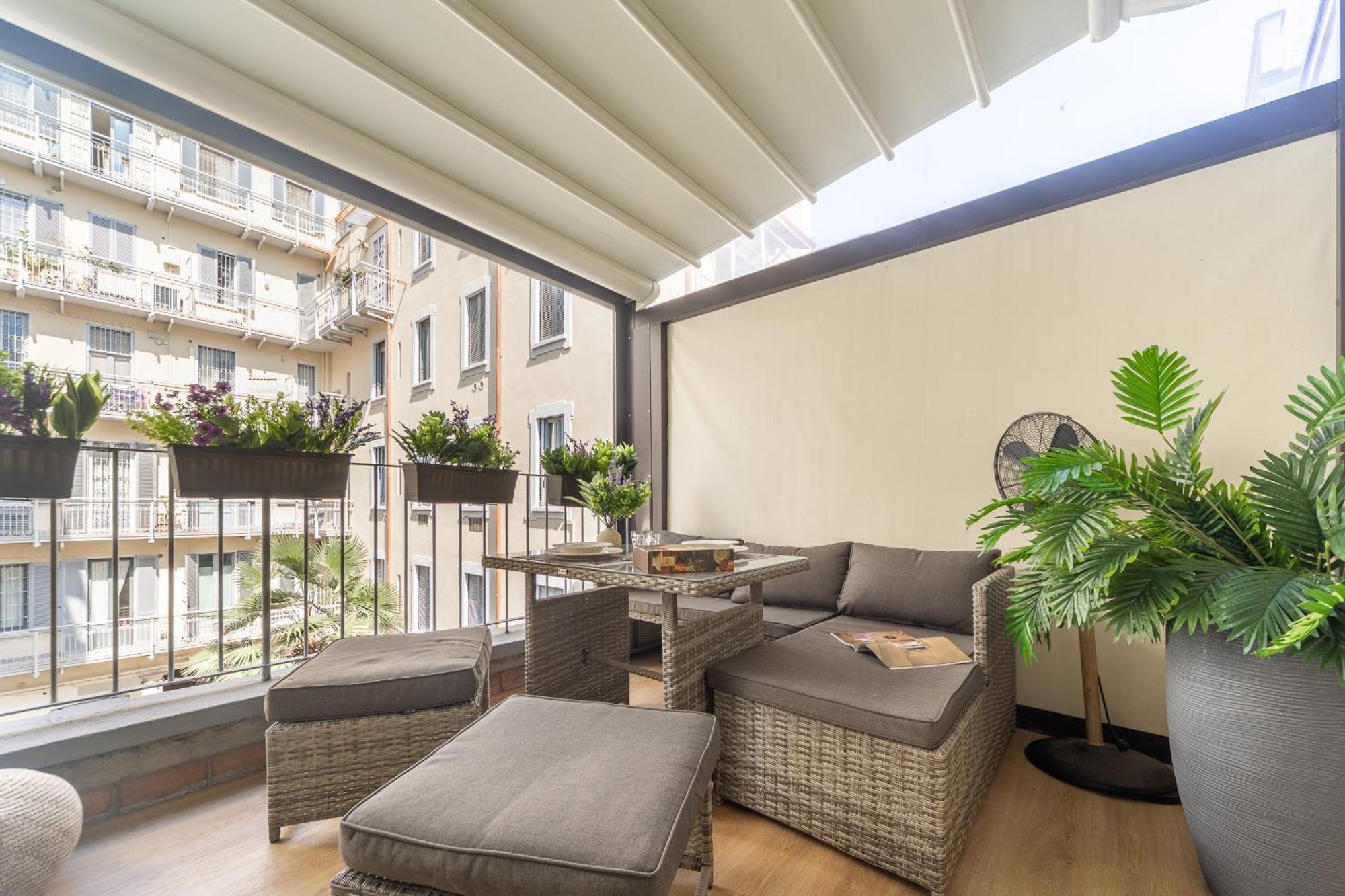 Sunny With Terrace In Center By Rentopolis