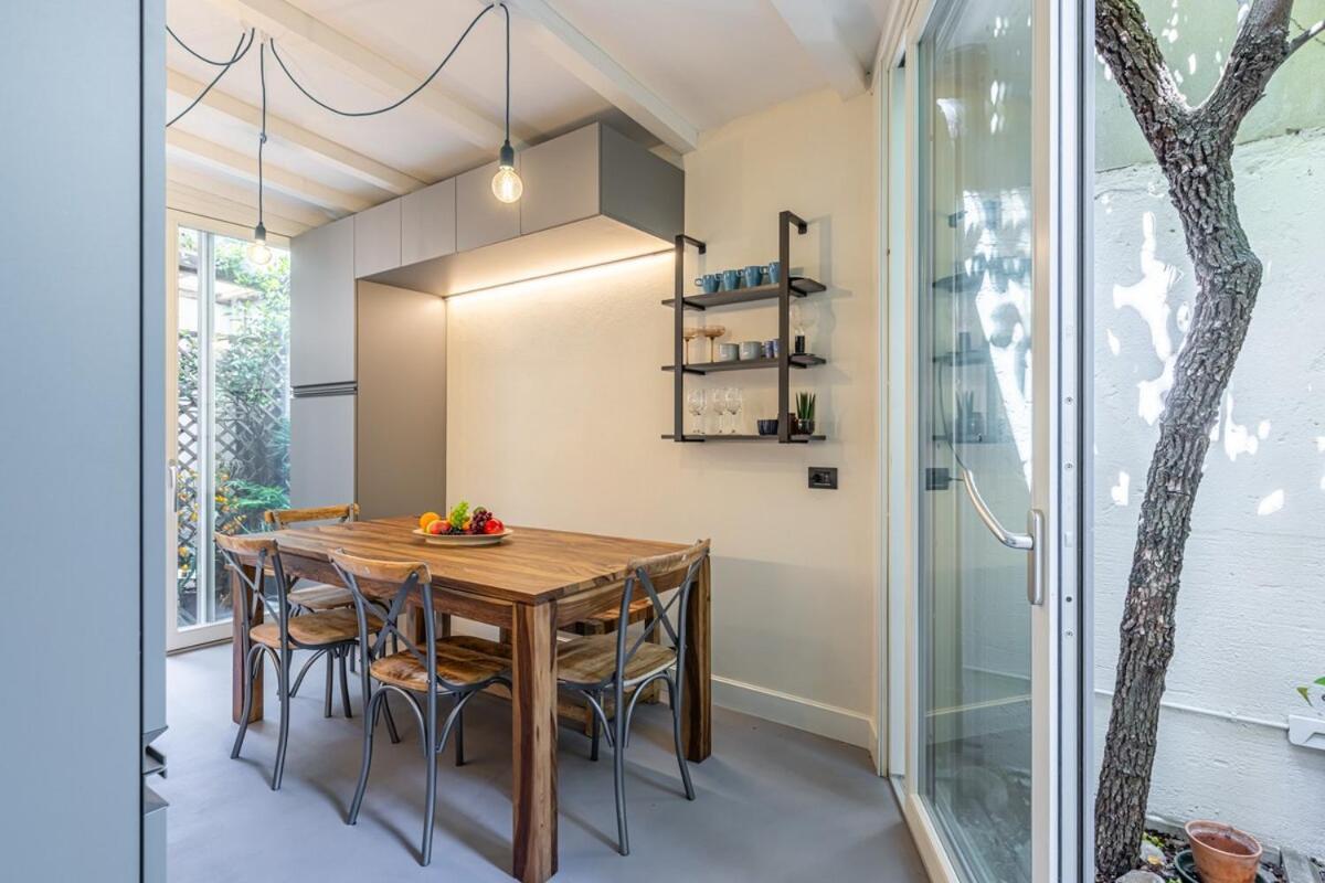 Navigli Typical With Private Courtyard Apartment *
