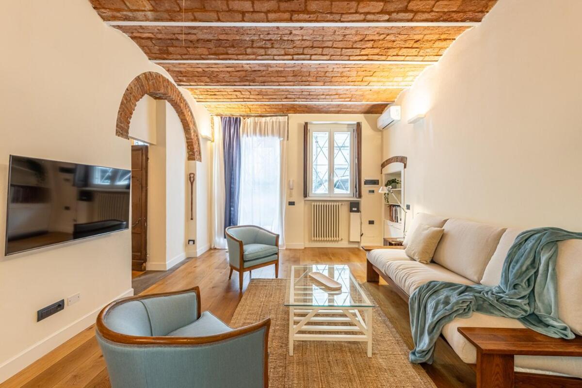Apartment Navigli Typical With Private Courtyard *