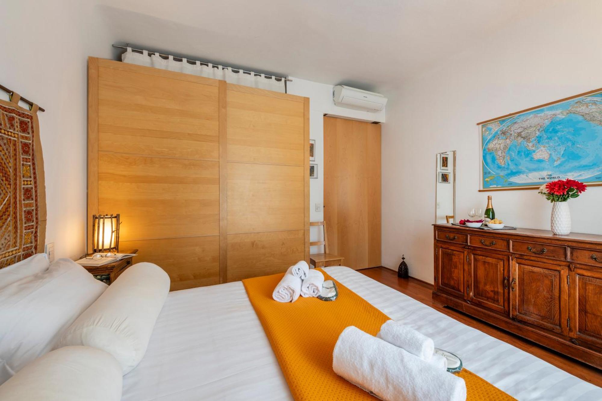 Paolo Sarpi, 36 - Inside Apartment