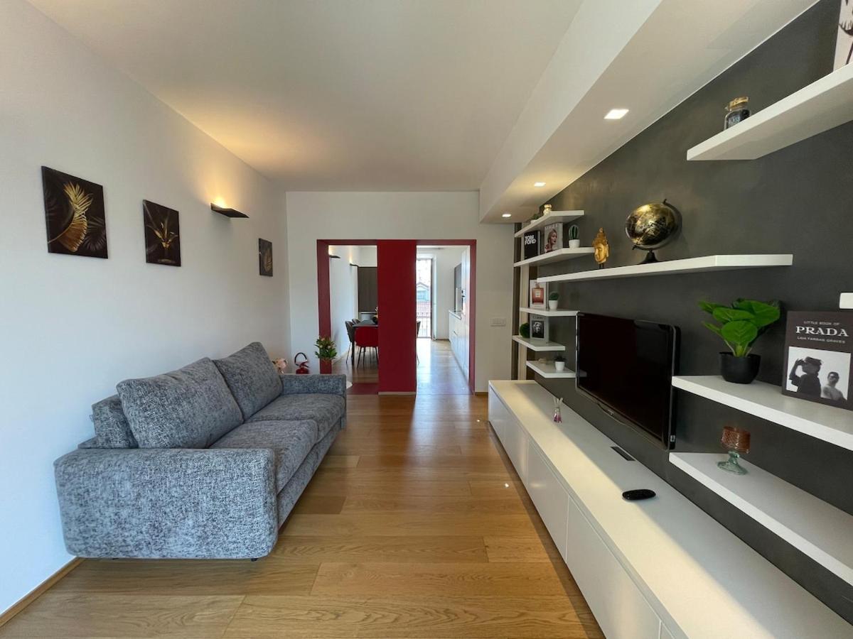 Luxury Brera - Corso 9 *