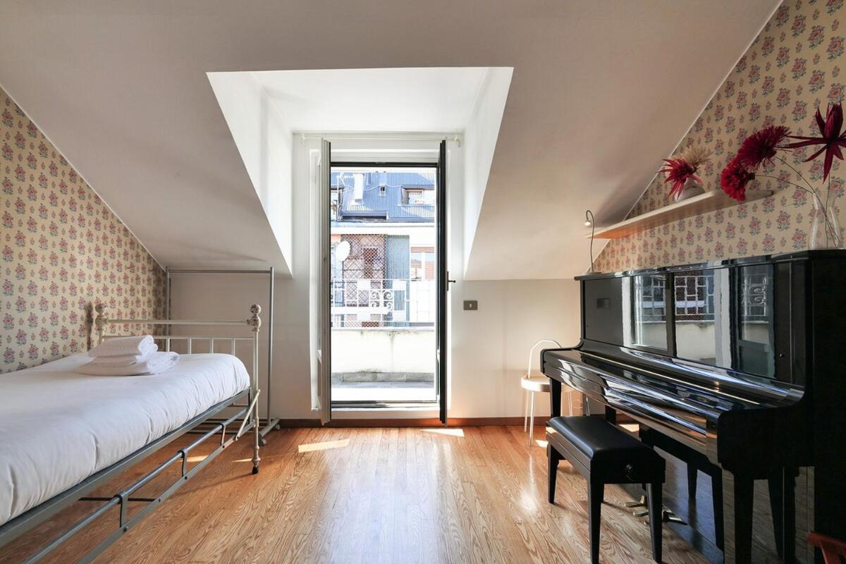 Charming Liberty-style With Garden And Parking Near Life Villa