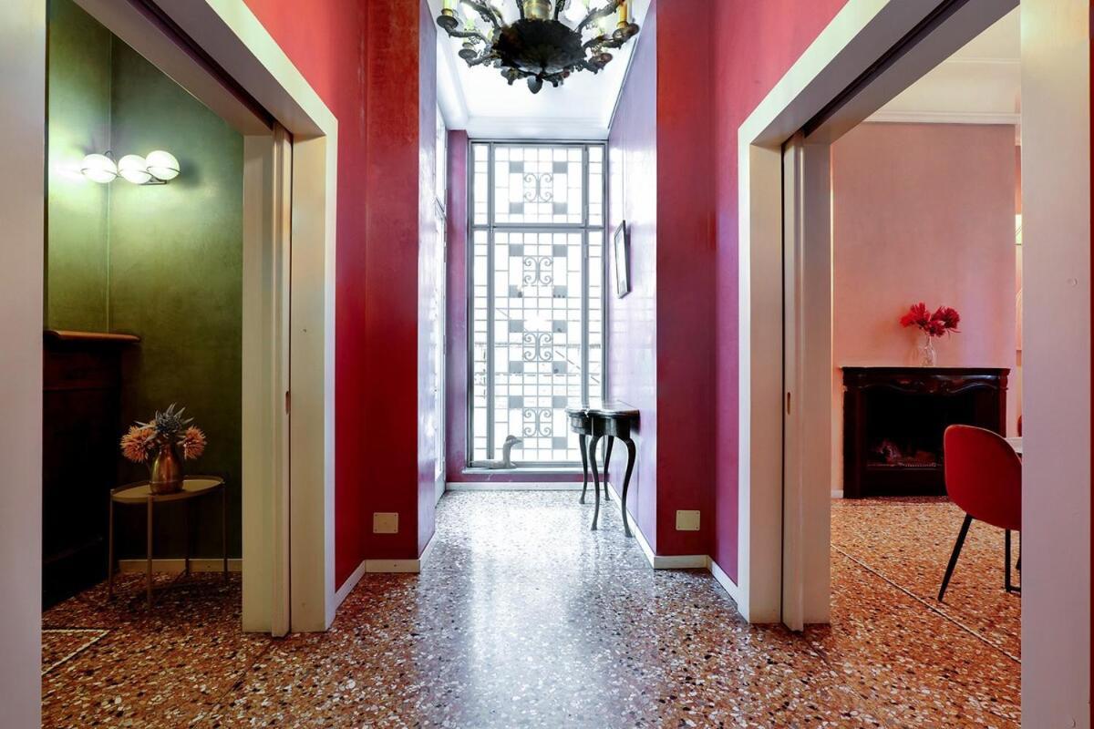 Charming Liberty-style With Garden And Parking Near Life Mailand