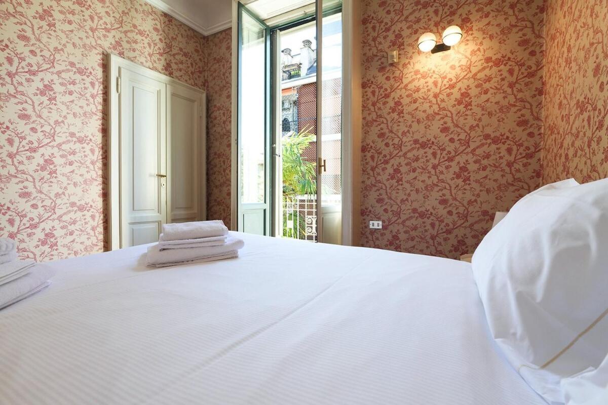 Charming Liberty-style With Garden And Parking Near Life Villa Mailand