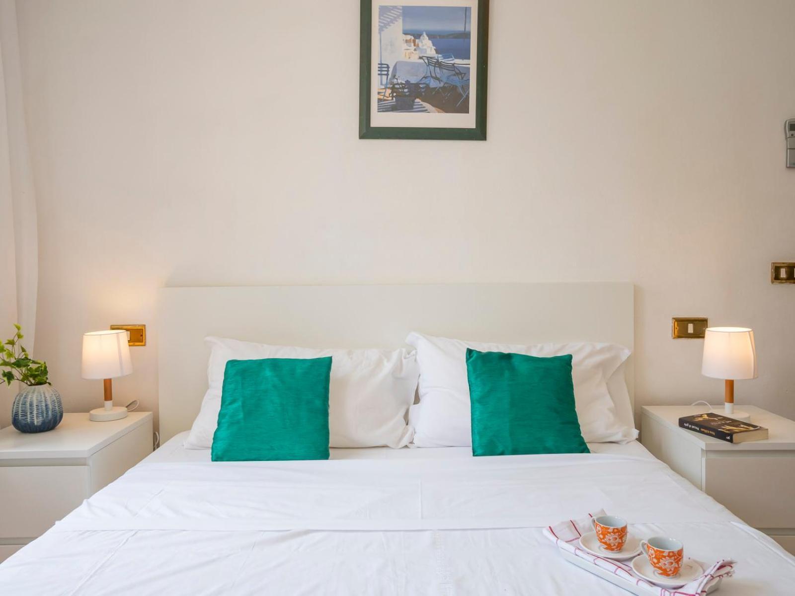 Moscova Dream - Bright And Quiet 5th Floor *