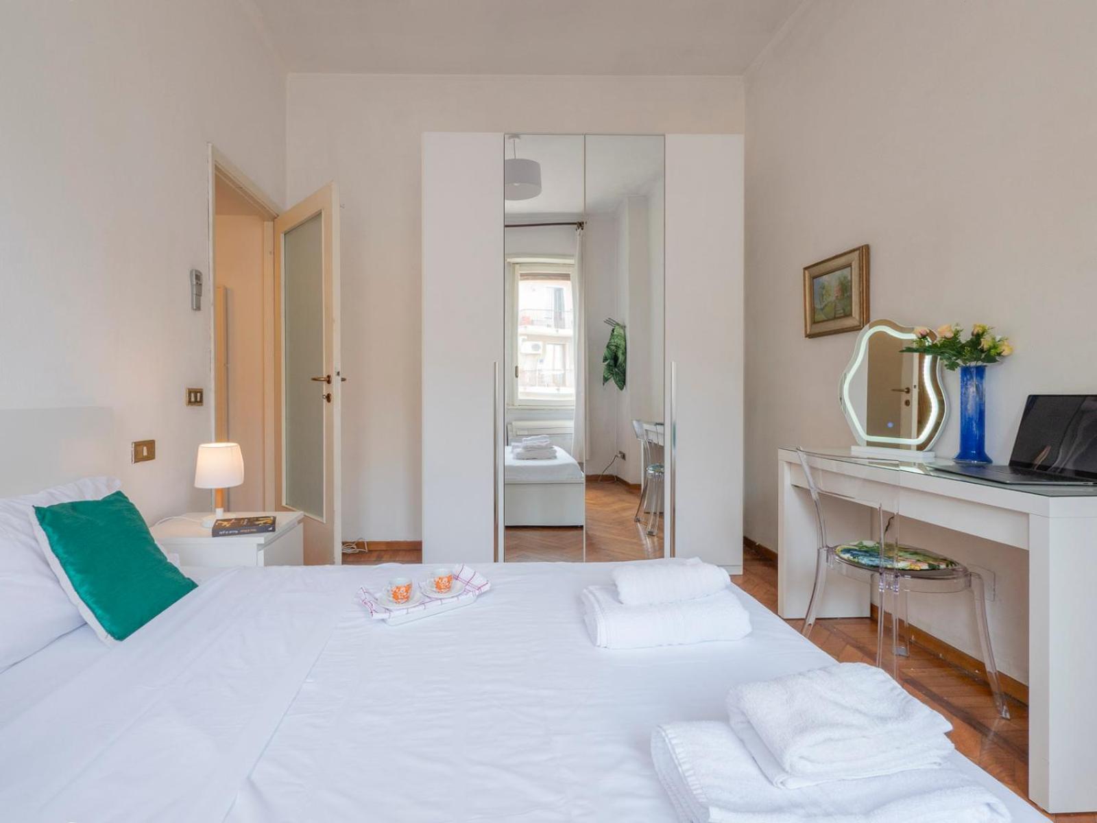 Moscova Dream - Bright And Quiet 5th Floor Milão