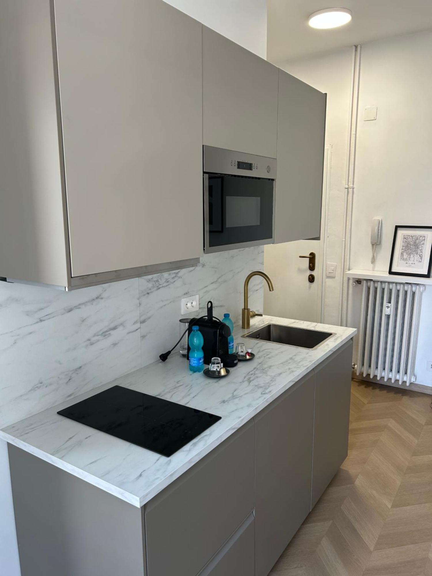 Life 23 Apartment *