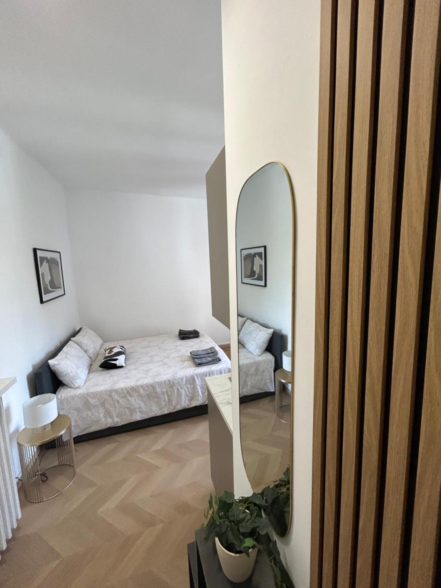 Life 23 Apartment *