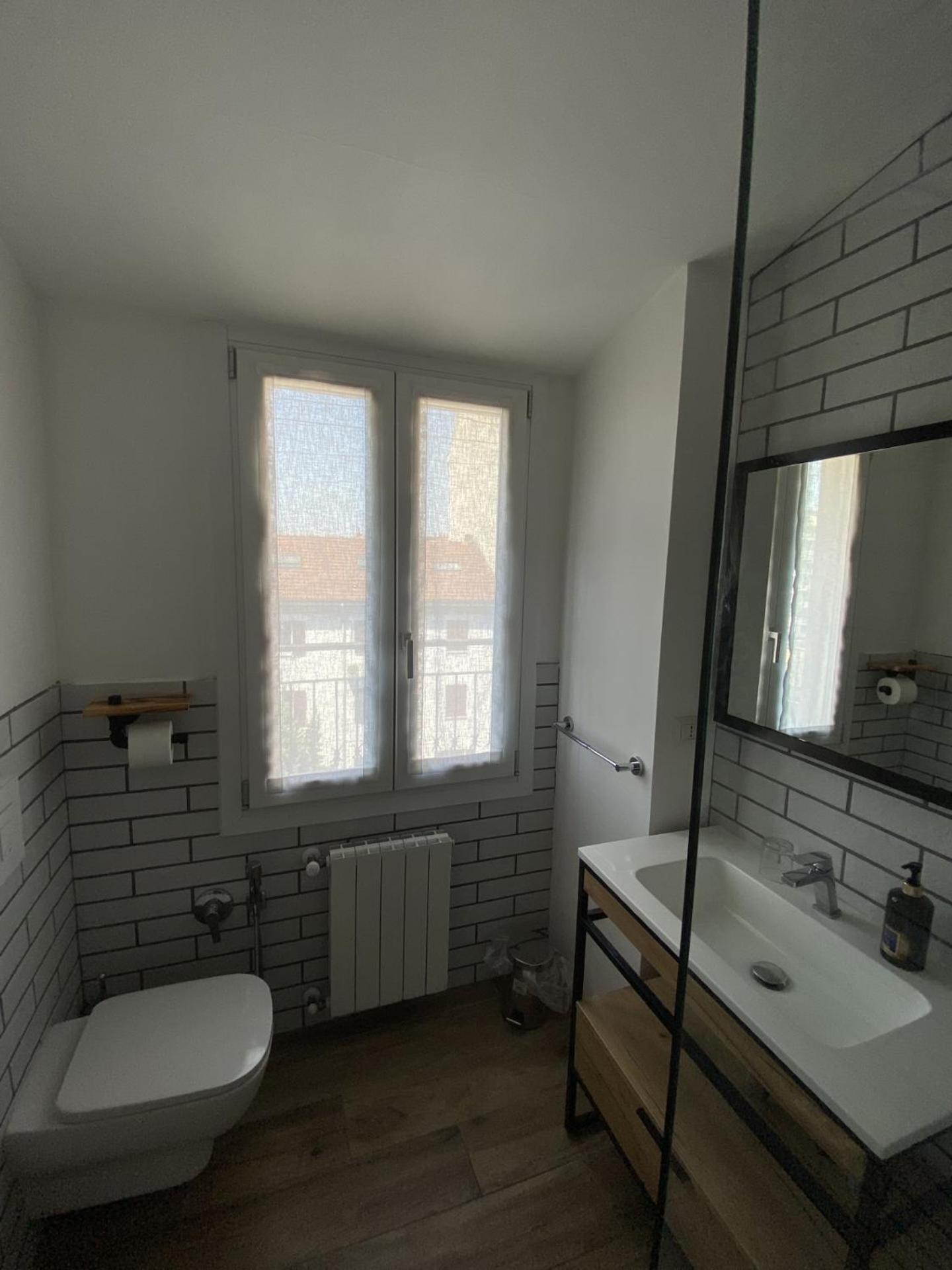 Homestay Attico - 3 Camere E 3 Bagni - Nolo District *