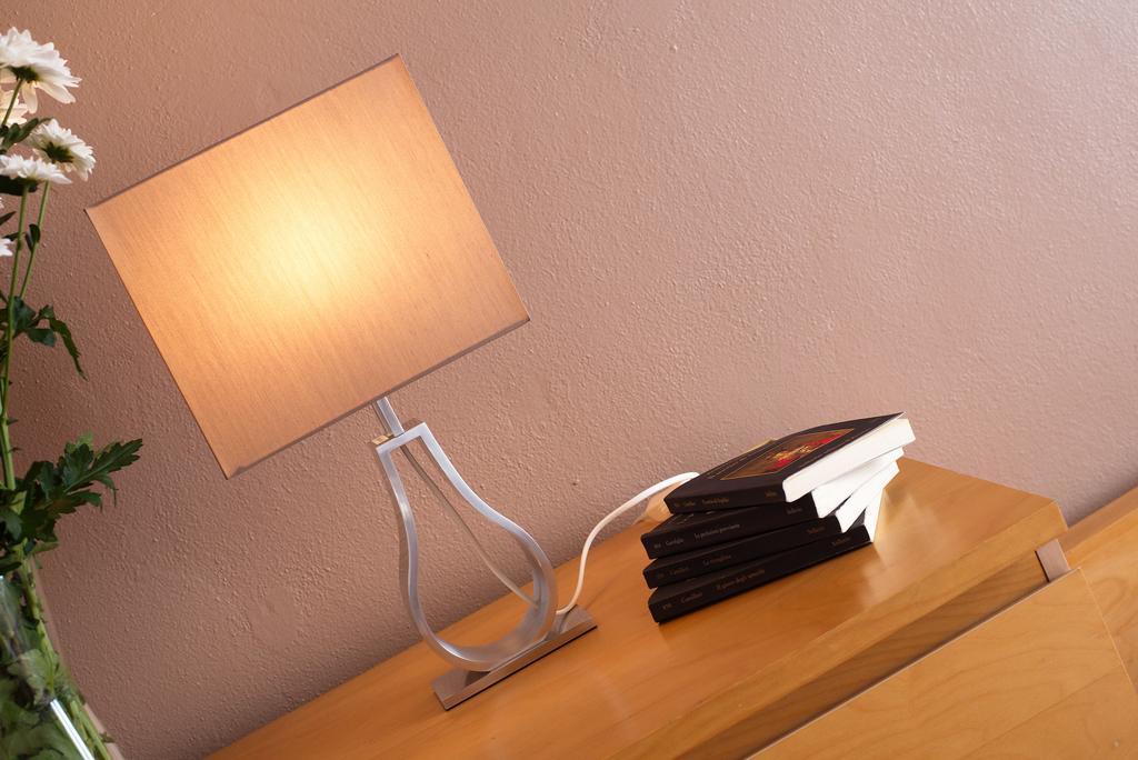 Apartment Skyline In Citta Studi A 1 Minuto Dal Metro Con Terrazzo Wi-fi E Netflix Mailand