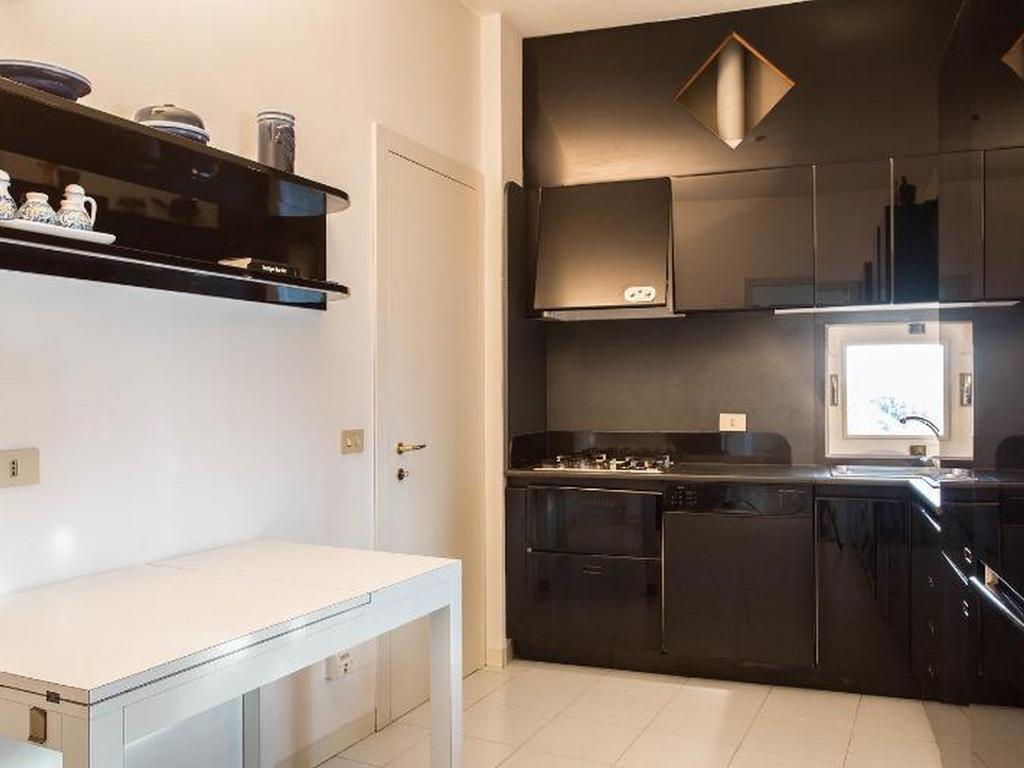 Roomy Duomo & San Babila Mailand