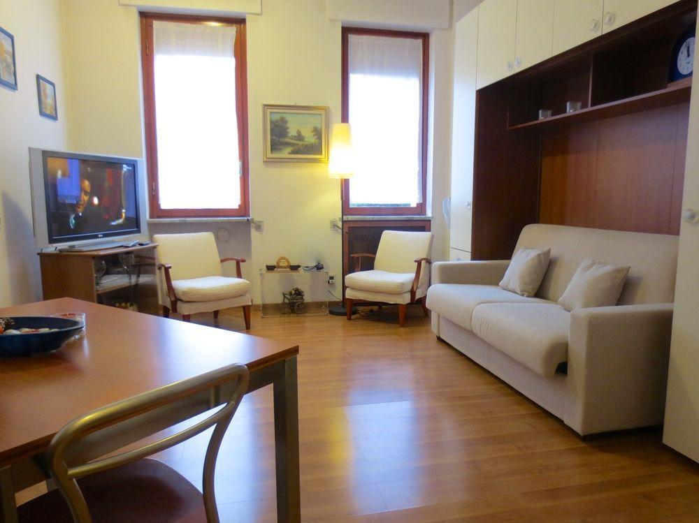 Apartment Temporary House - Navigli *